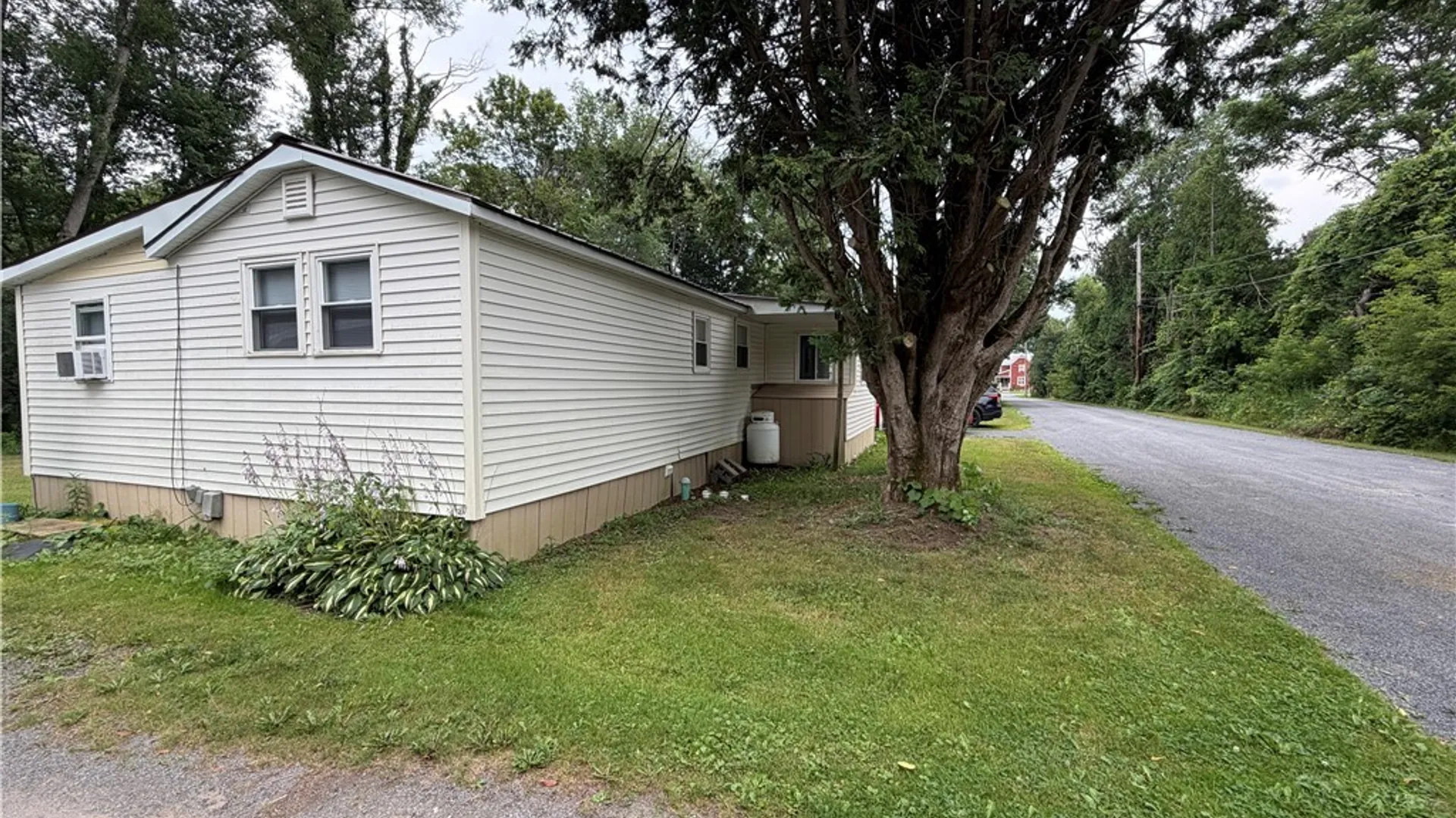 Property at 9097 MAIN Street, Marcy, NY 13469 4