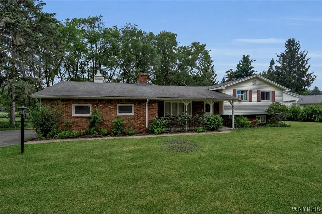 Property at 5872 Kamner Drive, Clarence, NY 14032