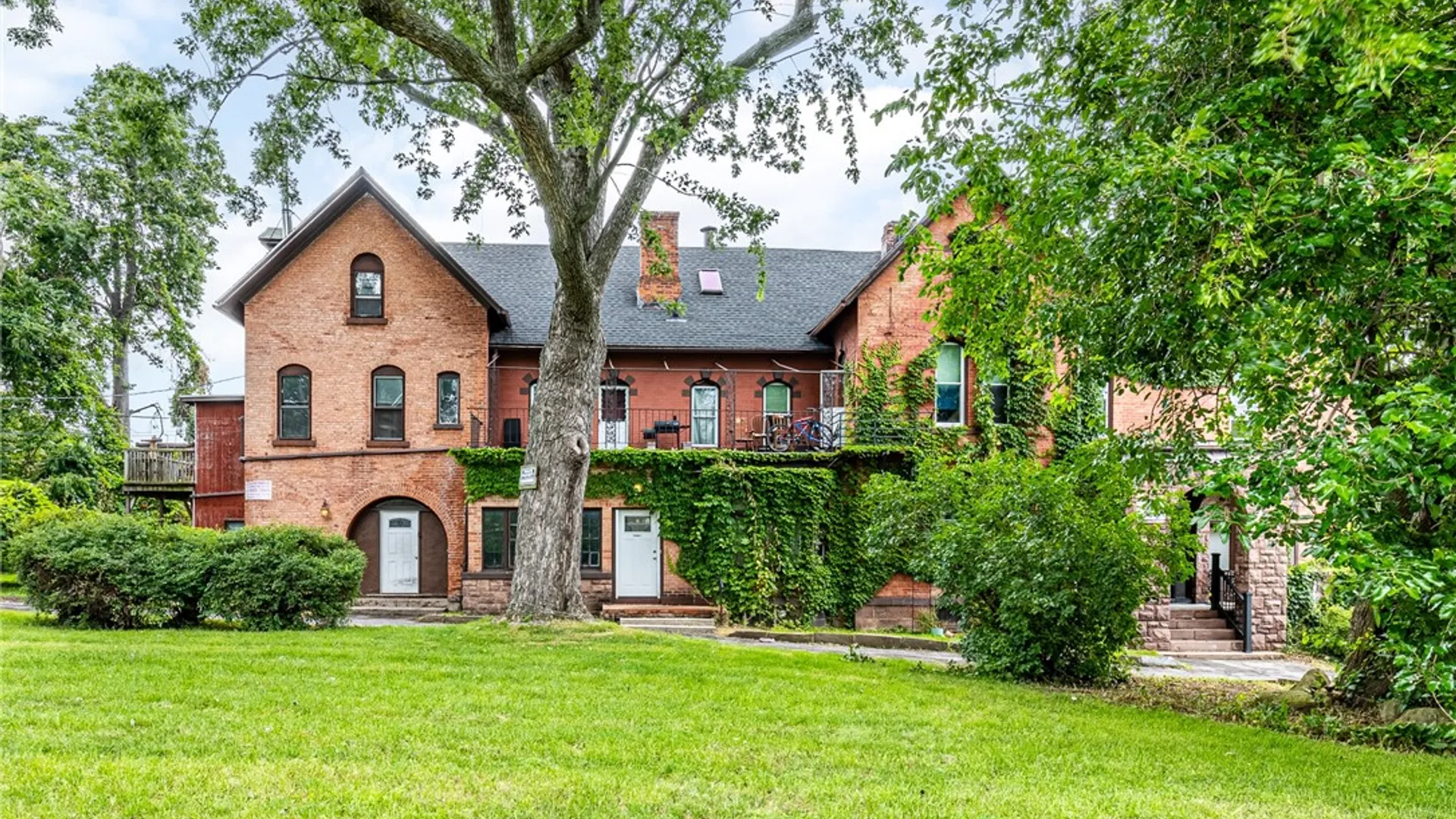 Property at 1041 Lake Avenue, Rochester, NY 14613 2