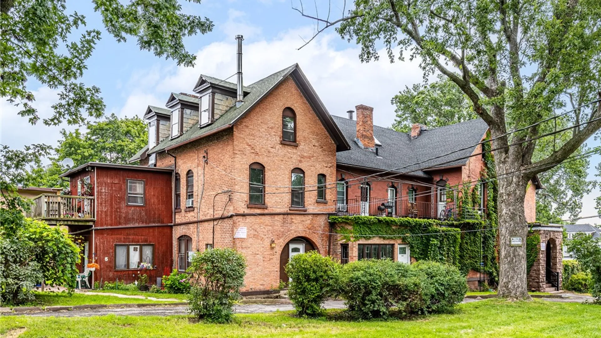 Property at 1041 Lake Avenue, Rochester, NY 14613 3