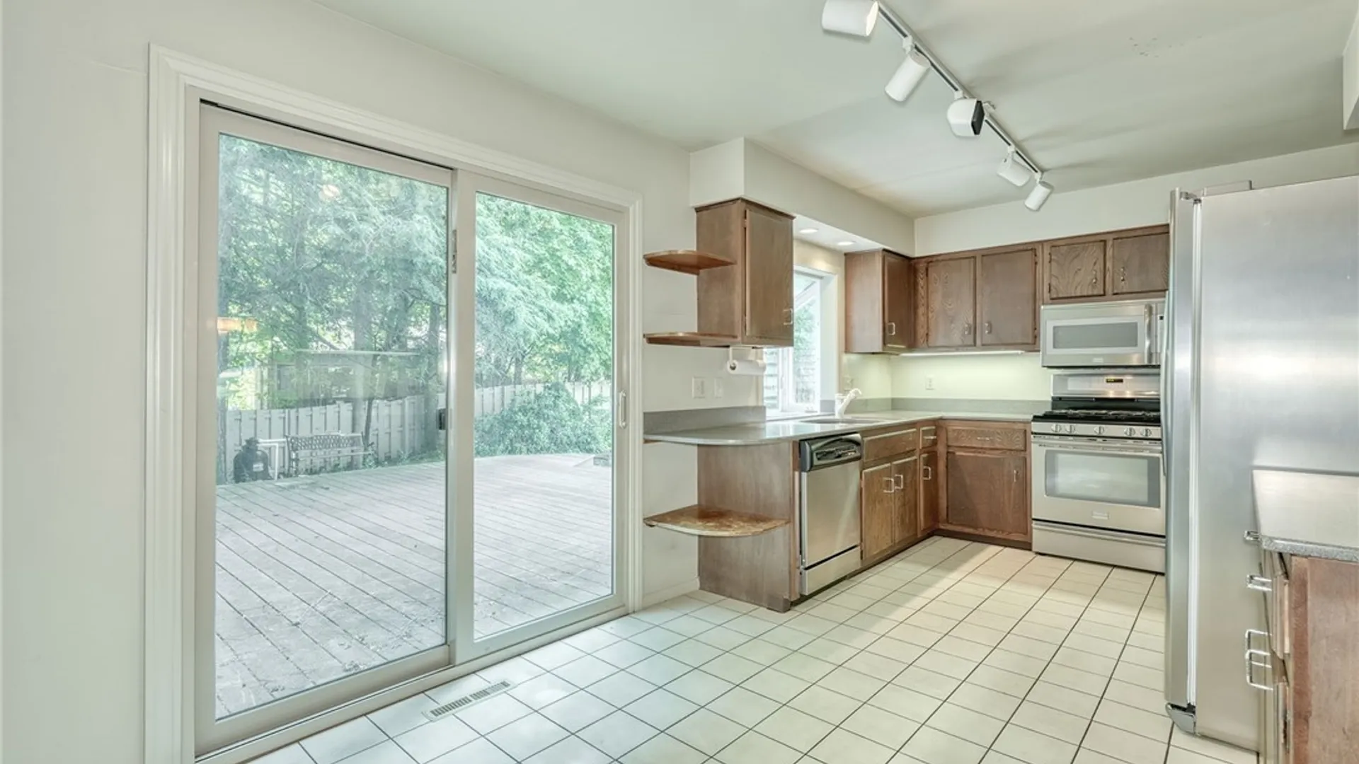 Property at 1199 Fox Hollow, Webster, NY 14580 15