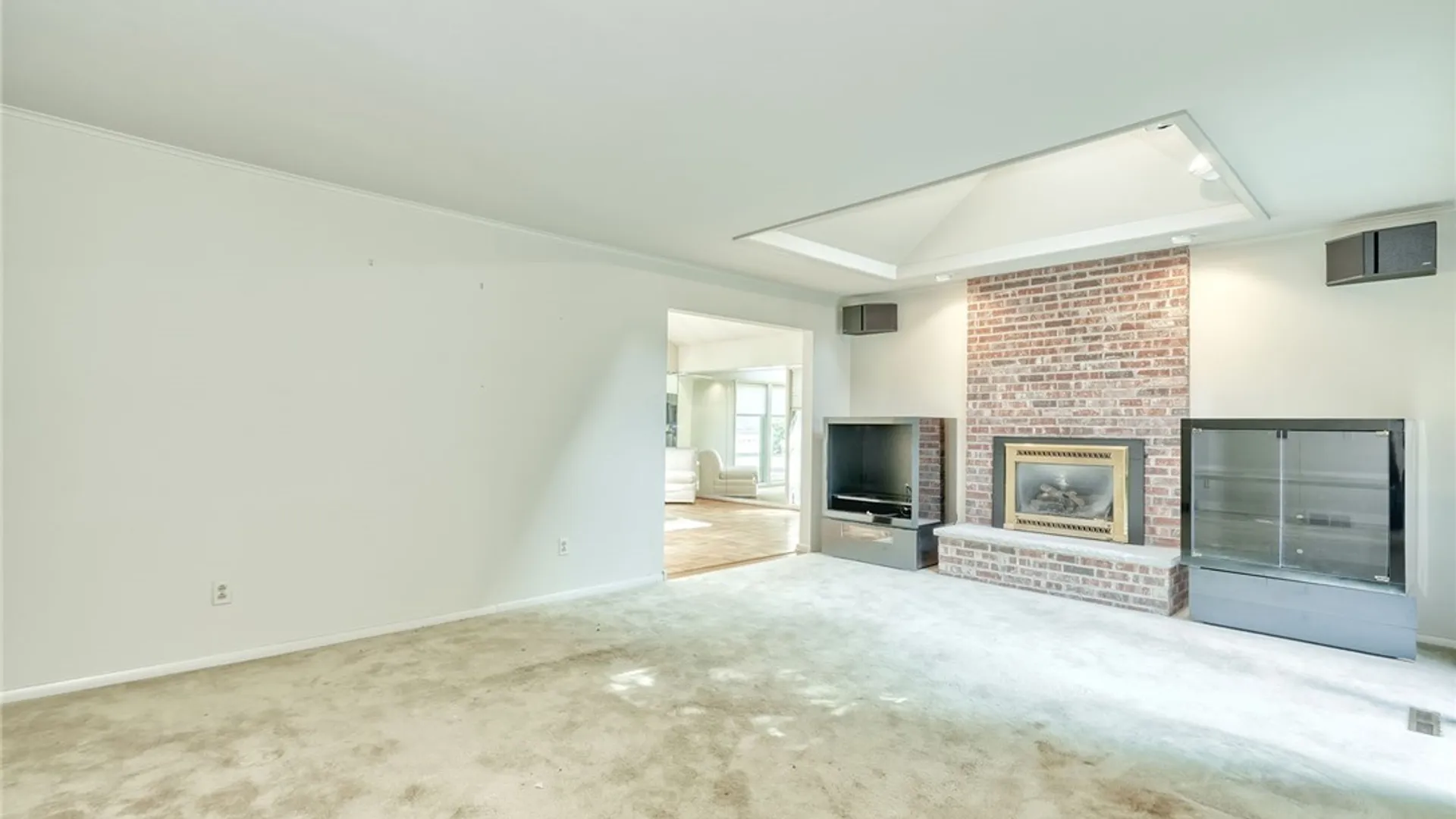 Property at 1199 Fox Hollow, Webster, NY 14580 12