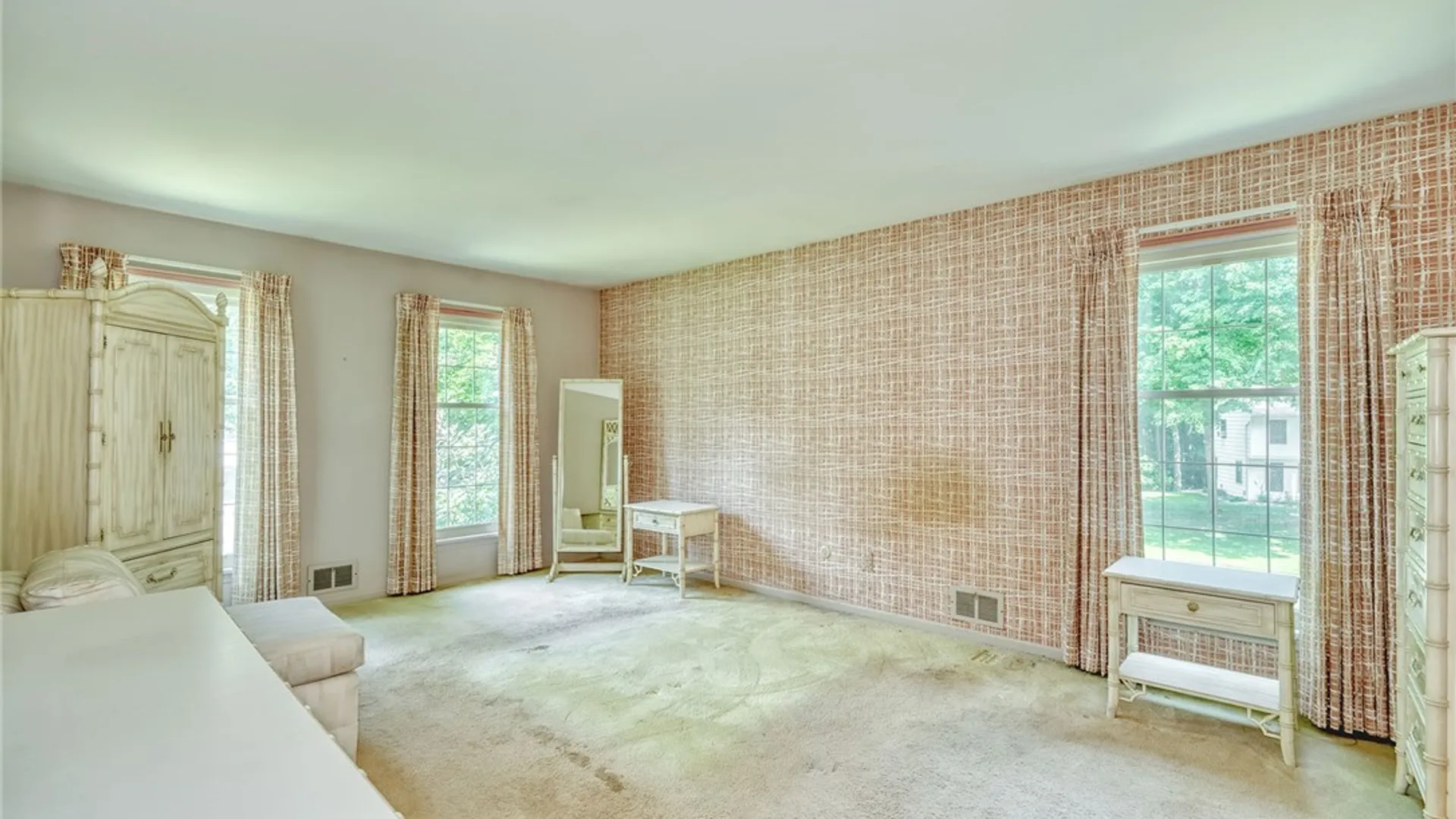 Property at 1199 Fox Hollow, Webster, NY 14580 24