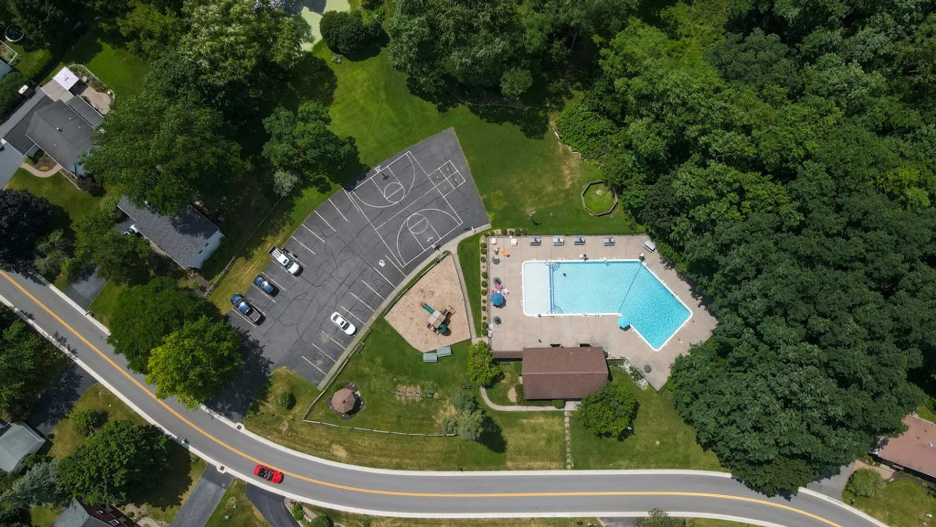 Property at 53 Selborne Chase, Perinton, NY 14450 40
