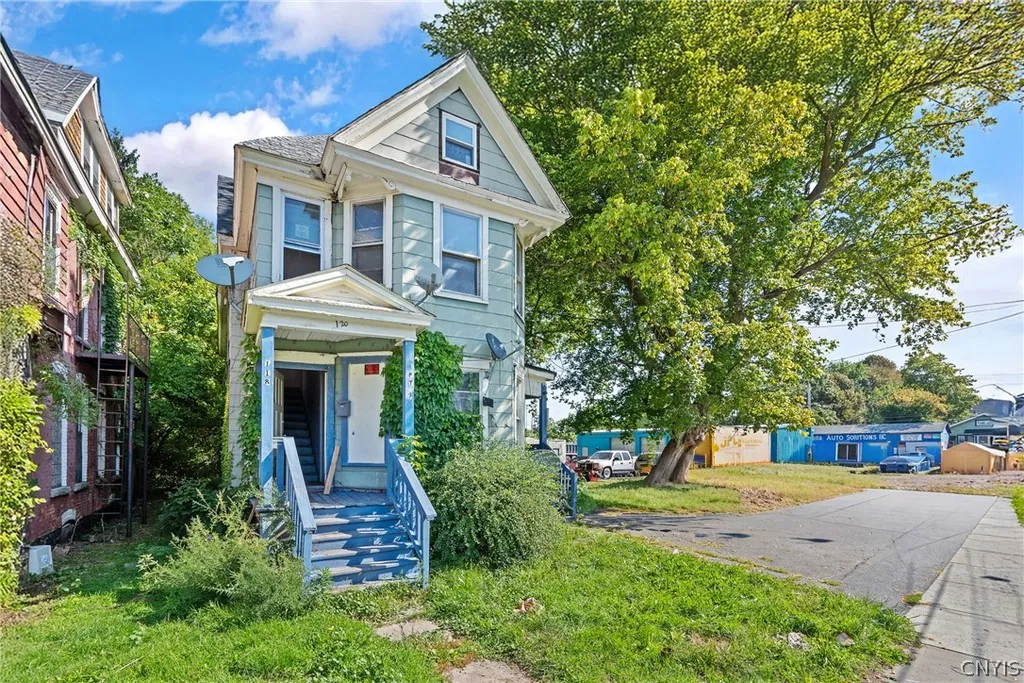 Property at 118 W Bissell Street, Syracuse, NY 13207