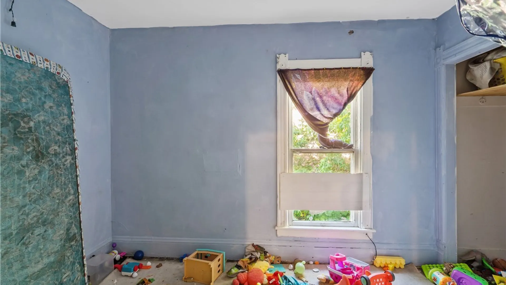 Property at 118 W Bissell Street, Syracuse, NY 13207 24