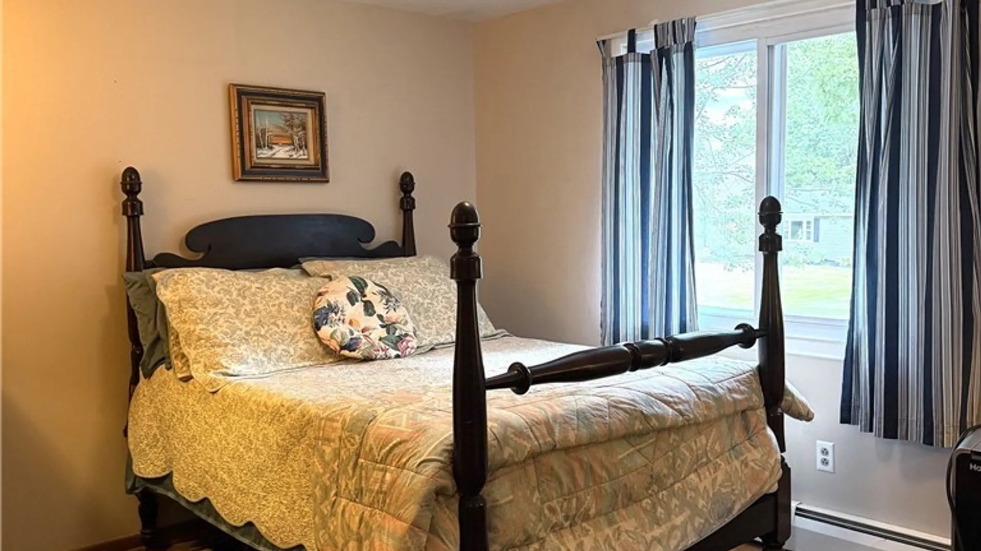 Property at 4540 W Overlook Drive, Clarence, NY 14221 12