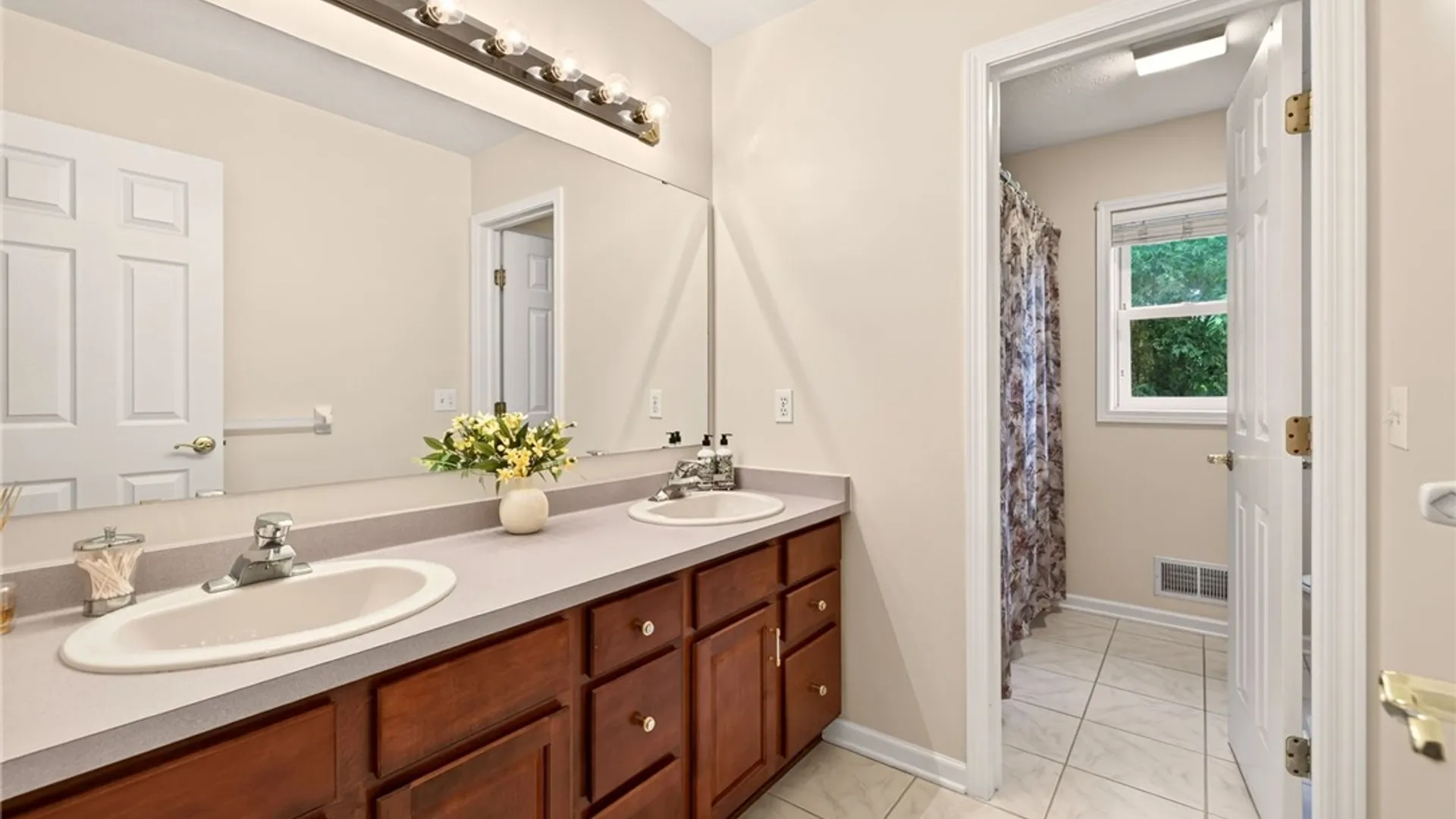 Property at 2 Angels Path, Penfield, NY 14580 26