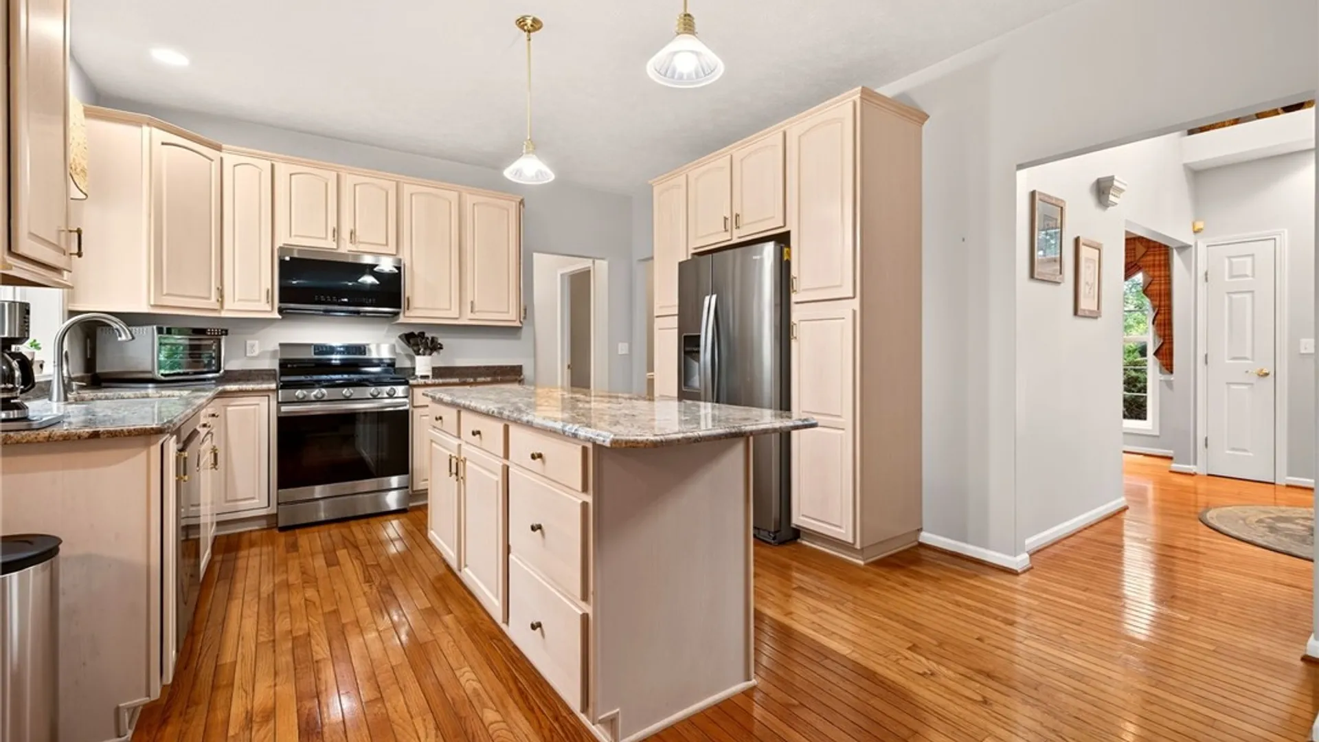 Property at 2 Angels Path, Penfield, NY 14580 8