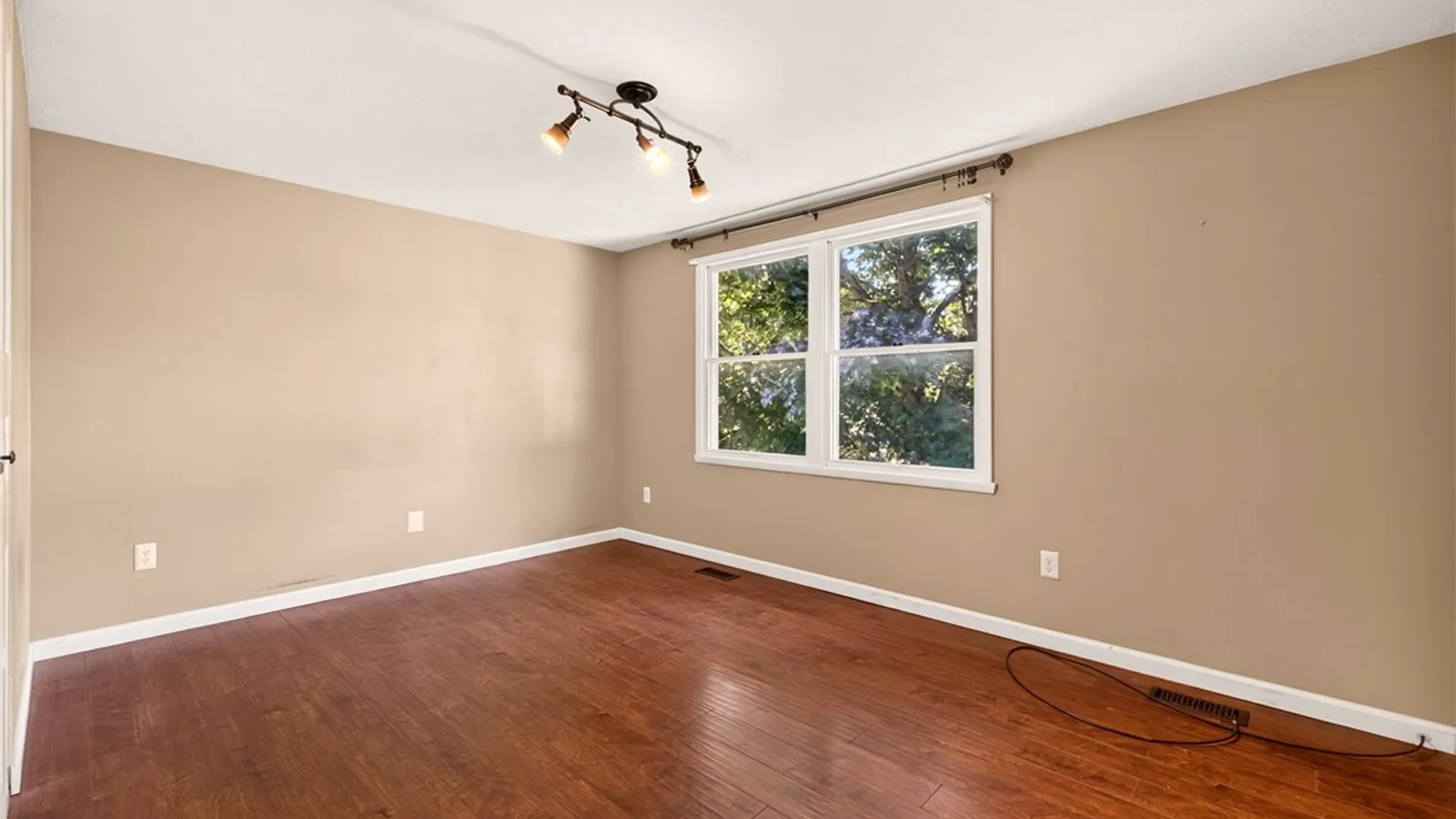 Property at 7 Brandywine Circle, Penfield, NY 14526 13