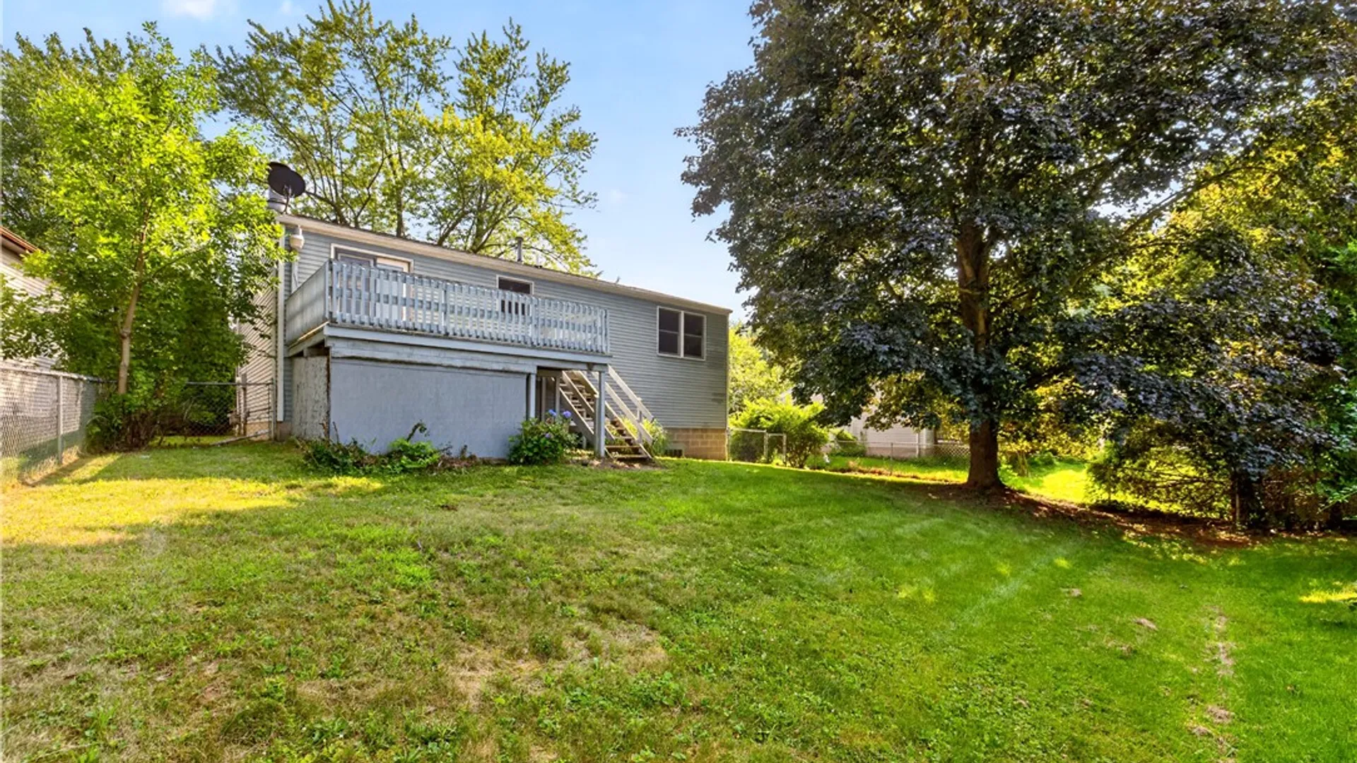 Property at 7 Brandywine Circle, Penfield, NY 14526 23