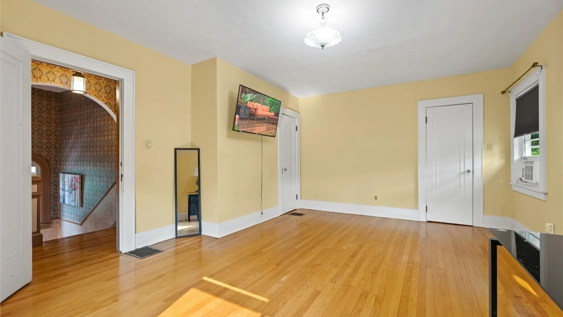Property at 117 Claire Road, Syracuse, NY 13214 17