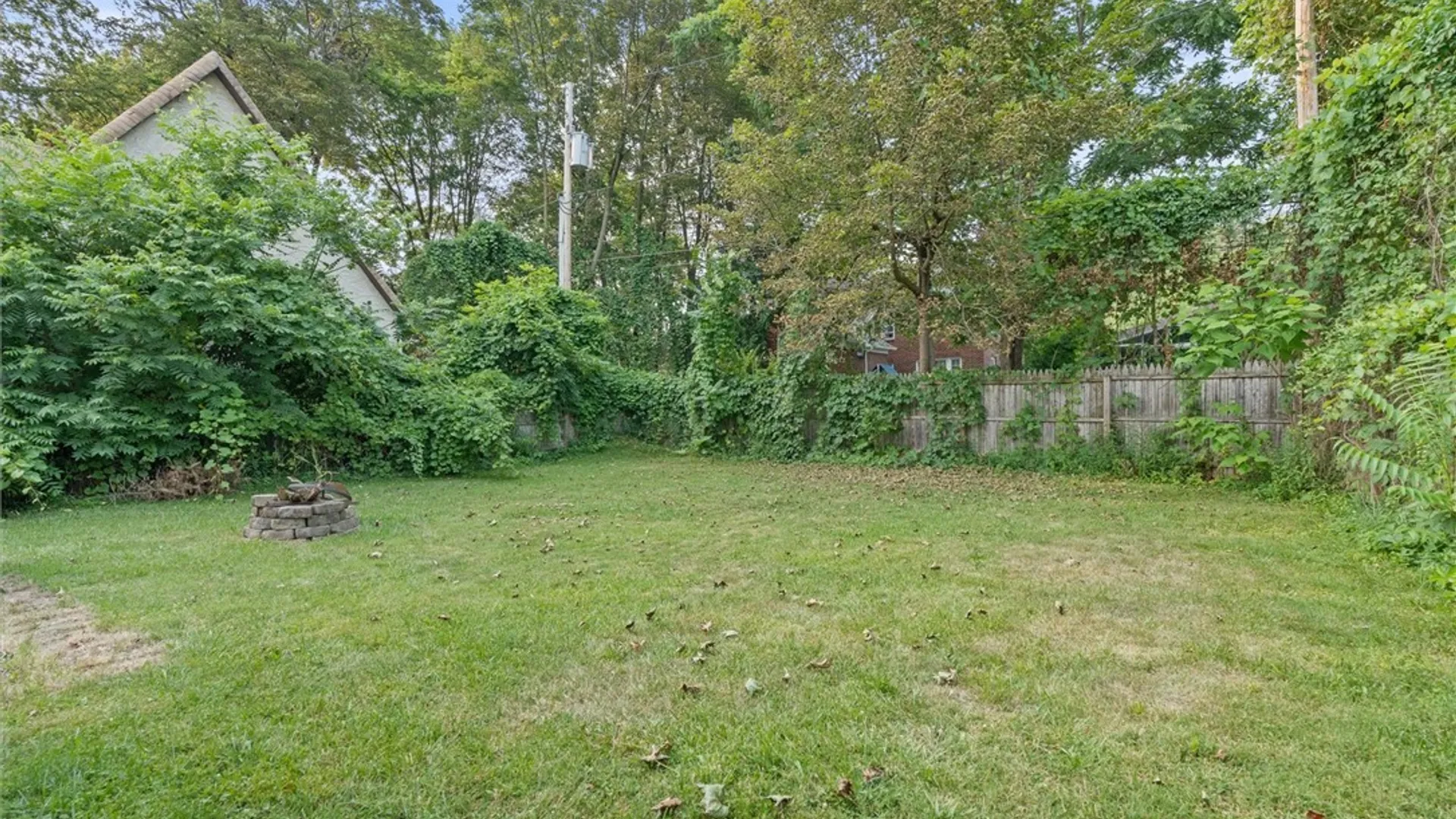 Property at 117 Claire Road, Syracuse, NY 13214 28