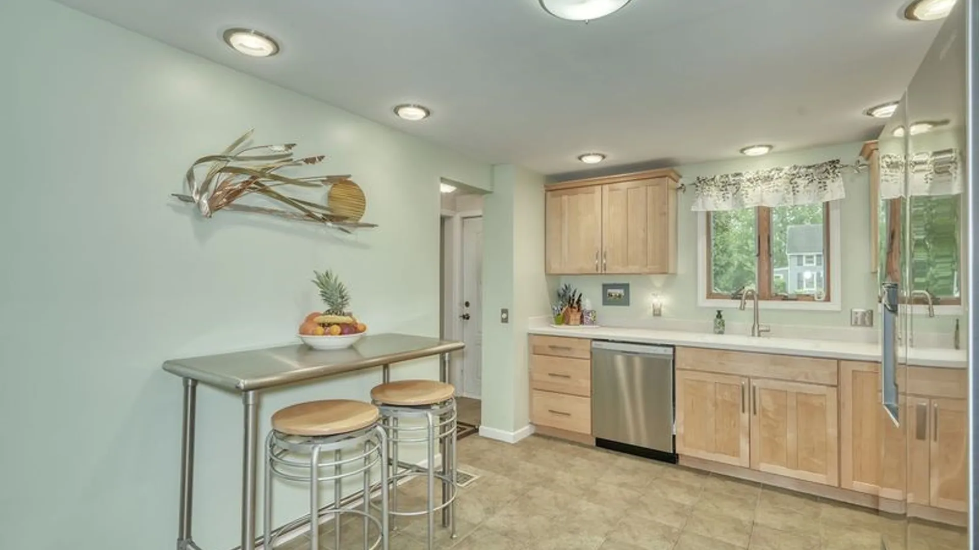 Property at 800 Winifred Dr, Webster, NY 14580 6