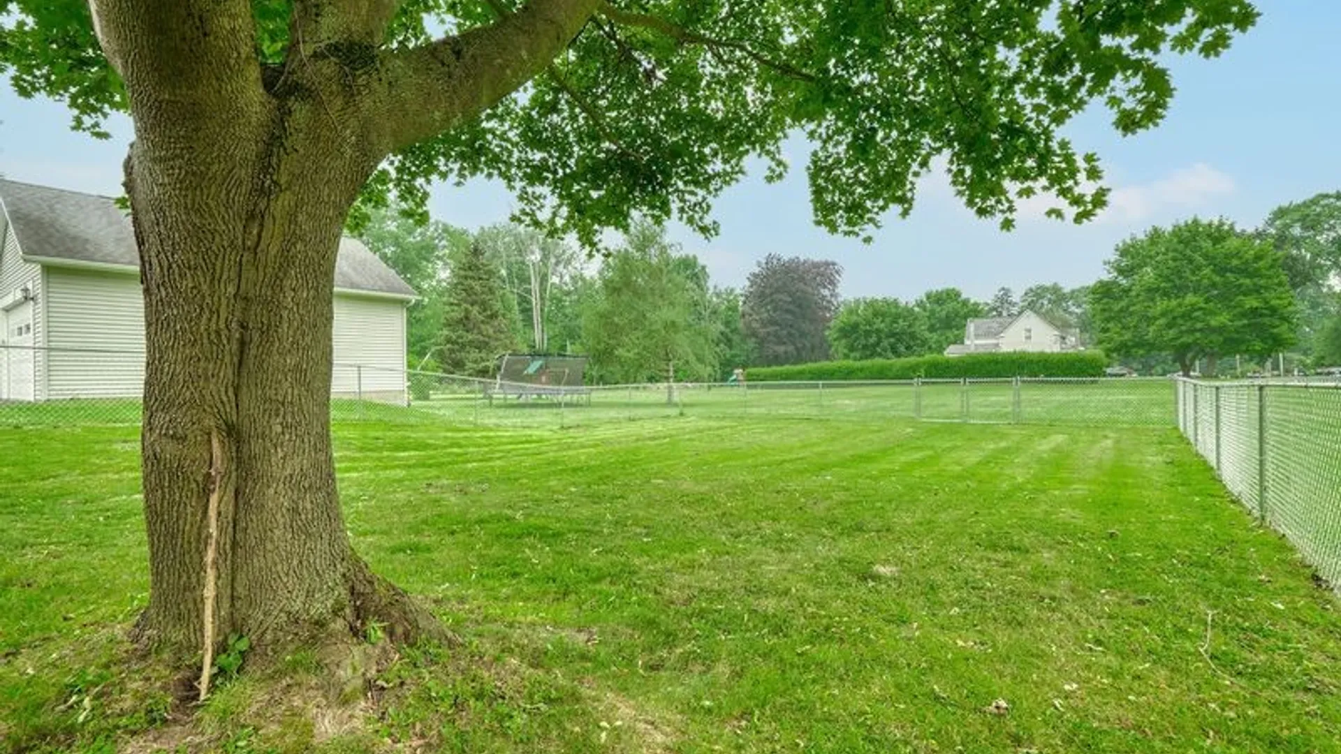 Property at 800 Winifred Dr, Webster, NY 14580 25