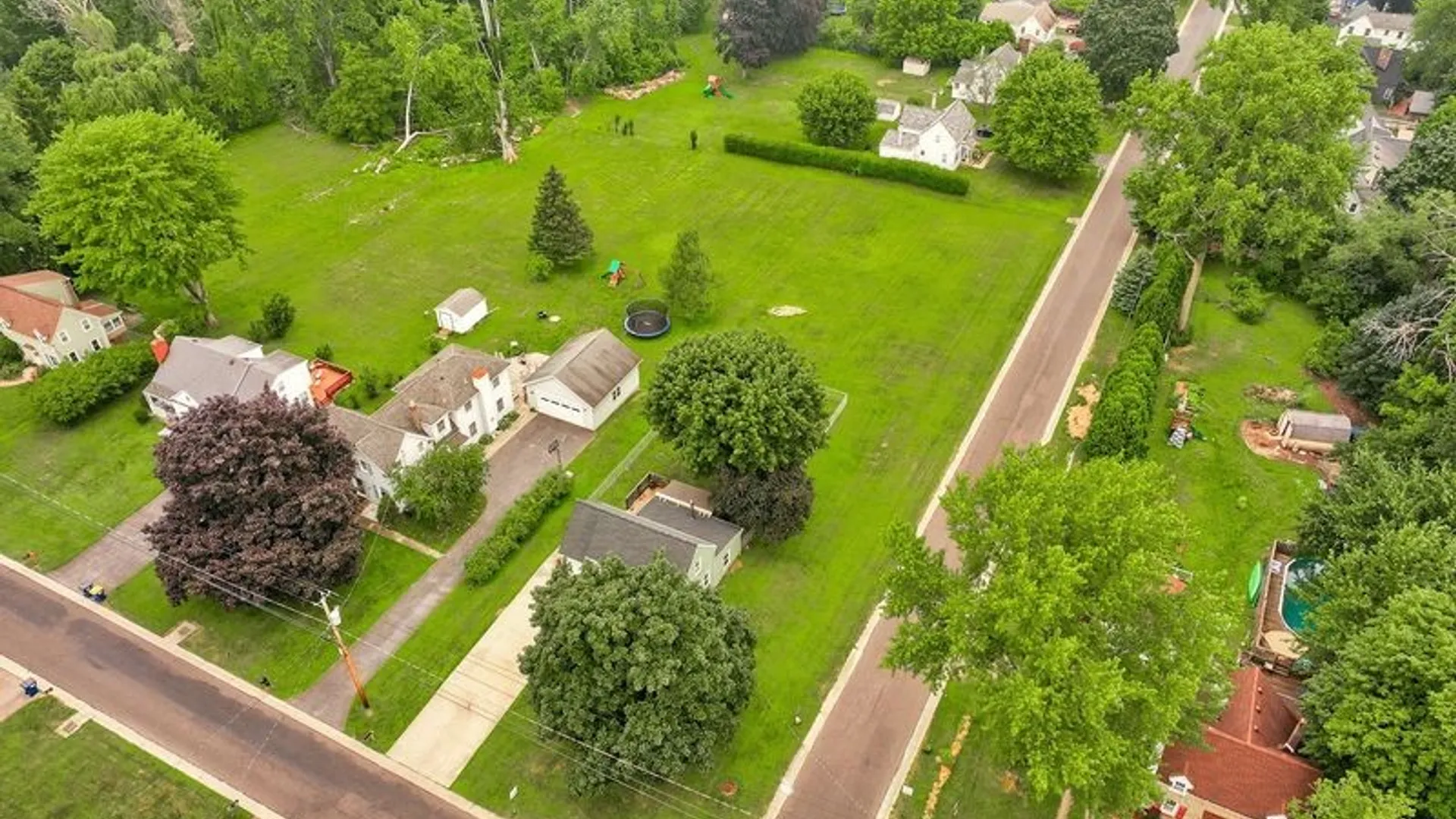 Property at 800 Winifred Dr, Webster, NY 14580 29