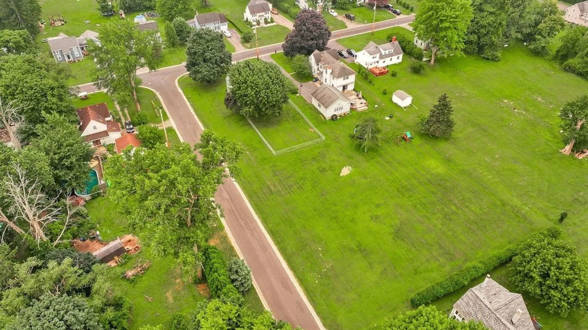 Property at 800 Winifred Dr, Webster, NY 14580 30