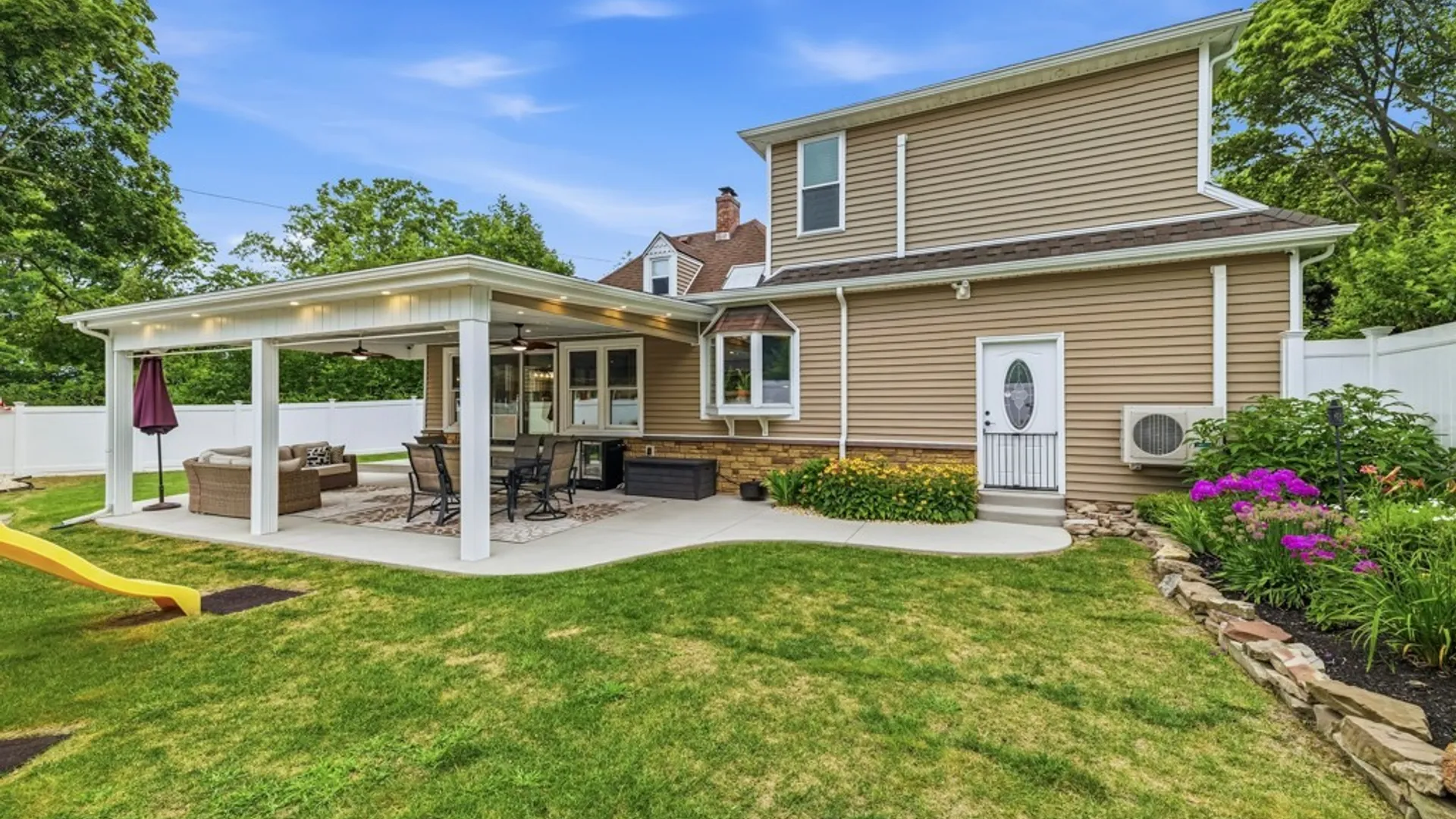 Property at 4321 Niagara Rapids Boulevard, Niagara Falls, NY 14305 2