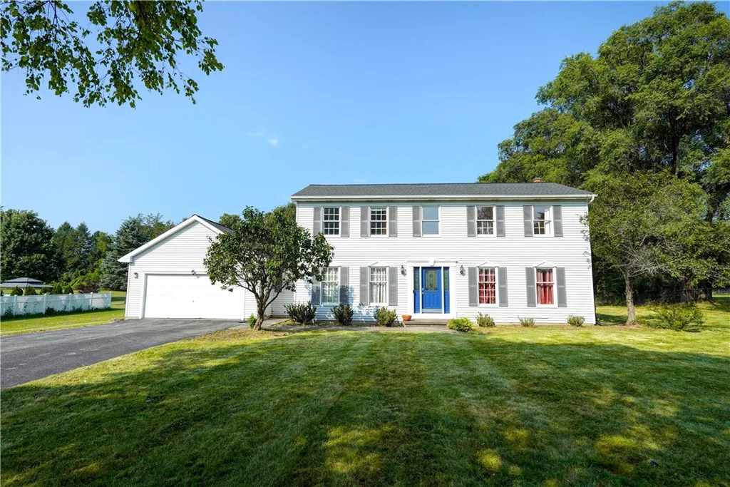 Property at 2 Sibleyville Lane, Mendon, NY 14472