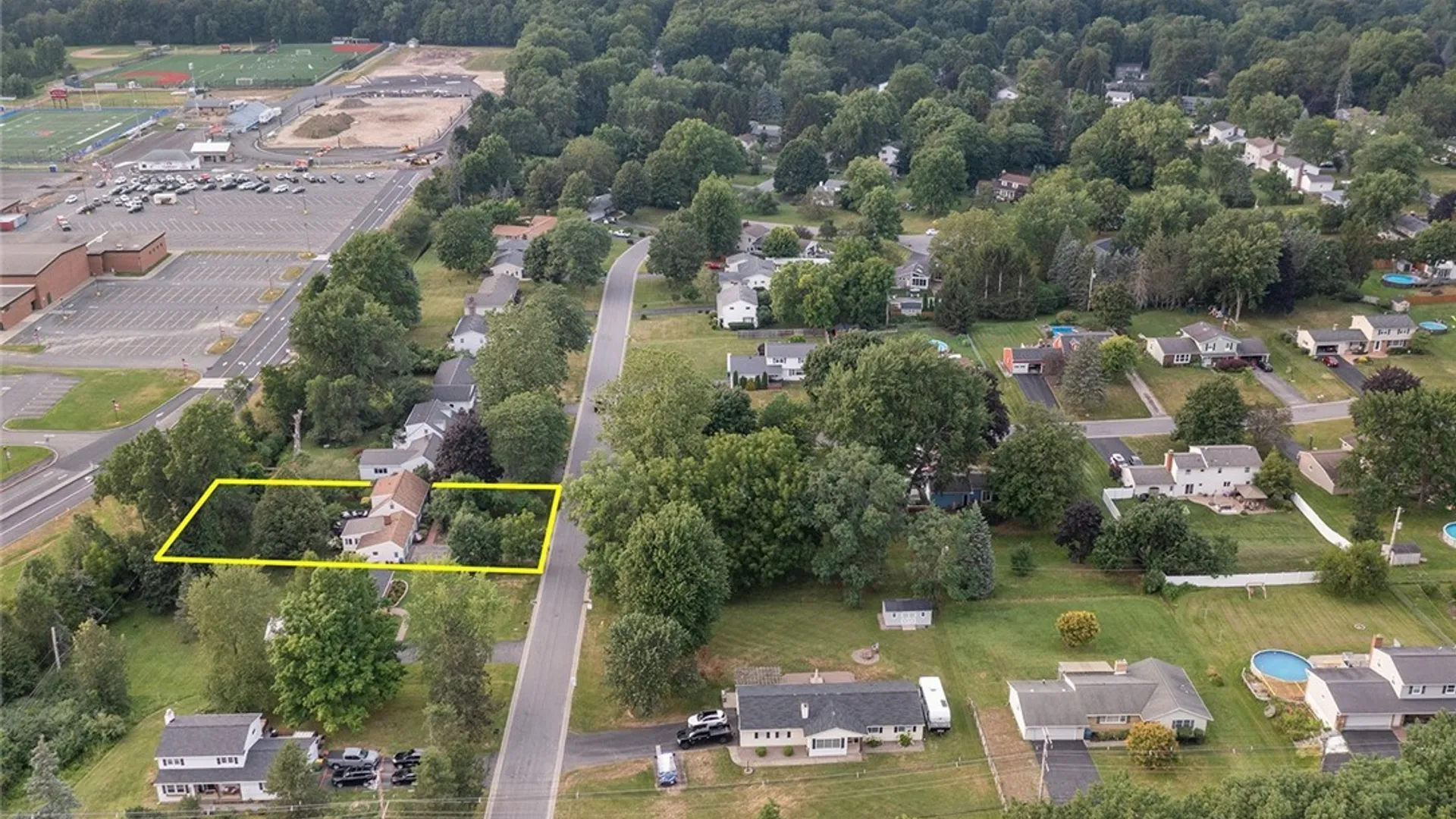 Property at 5 Gentian Way, Perinton, NY 14450 44