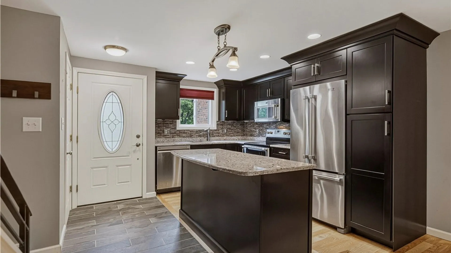 Property at 5 Chestnut Hills, New Hartford, NY 13413 6