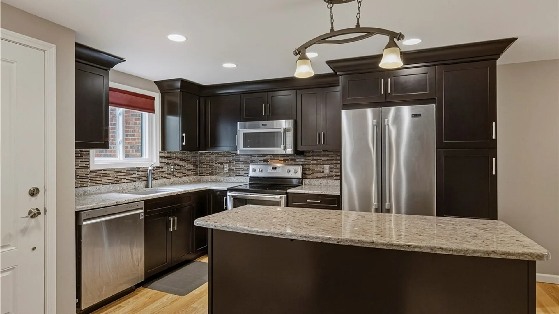 Property at 5 Chestnut Hills, New Hartford, NY 13413 7
