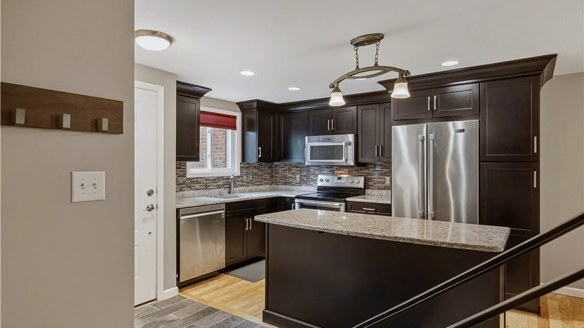 Property at 5 Chestnut Hills, New Hartford, NY 13413 9