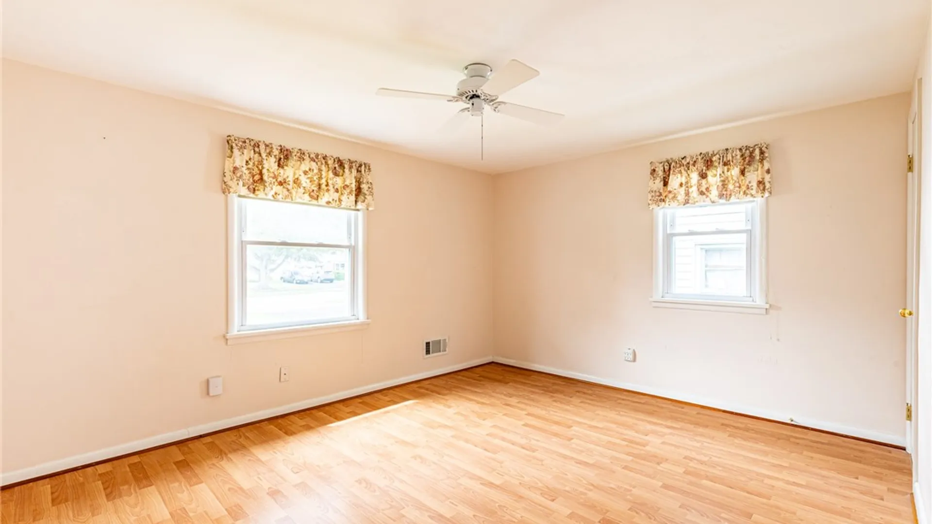 Property at 544 Harvest Drive, Greece, NY 14626 20