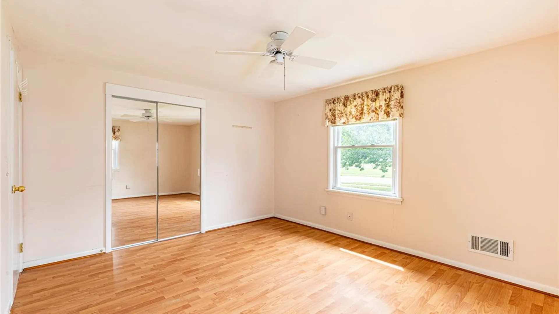 Property at 544 Harvest Drive, Greece, NY 14626 22