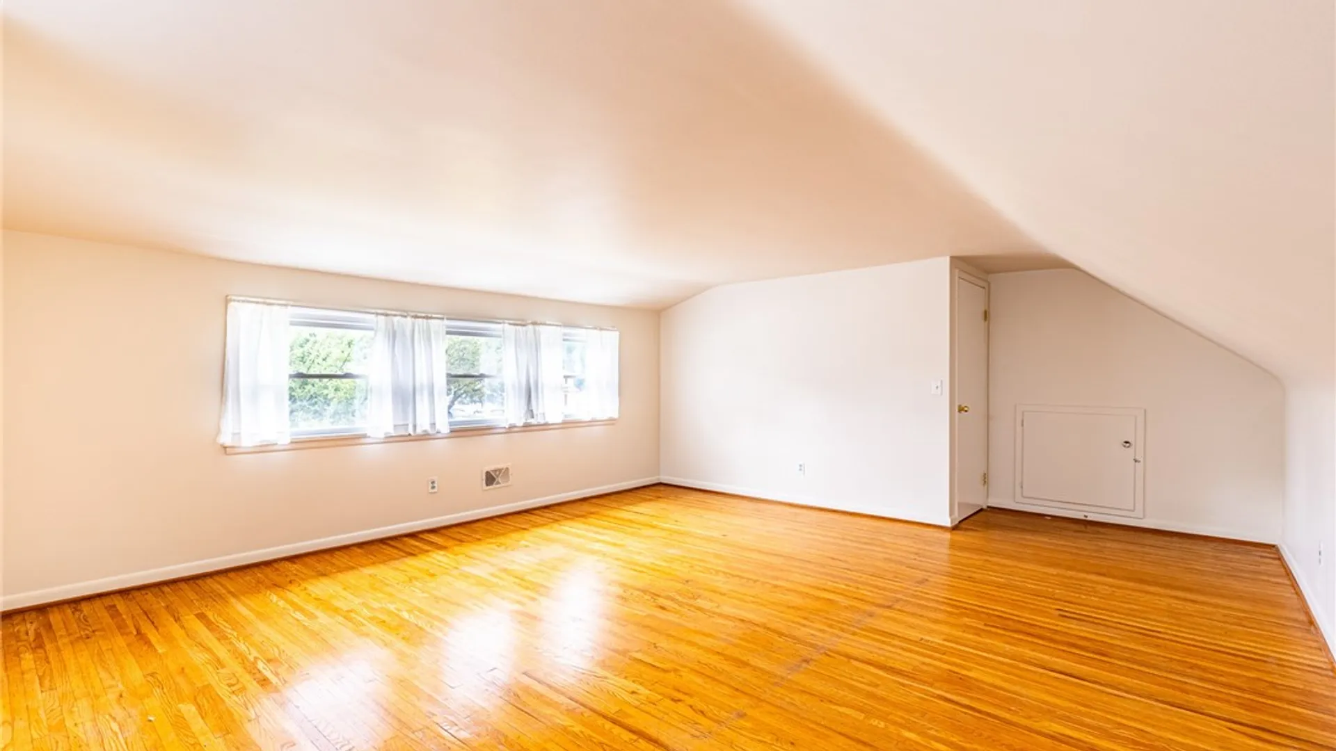 Property at 544 Harvest Drive, Greece, NY 14626 24