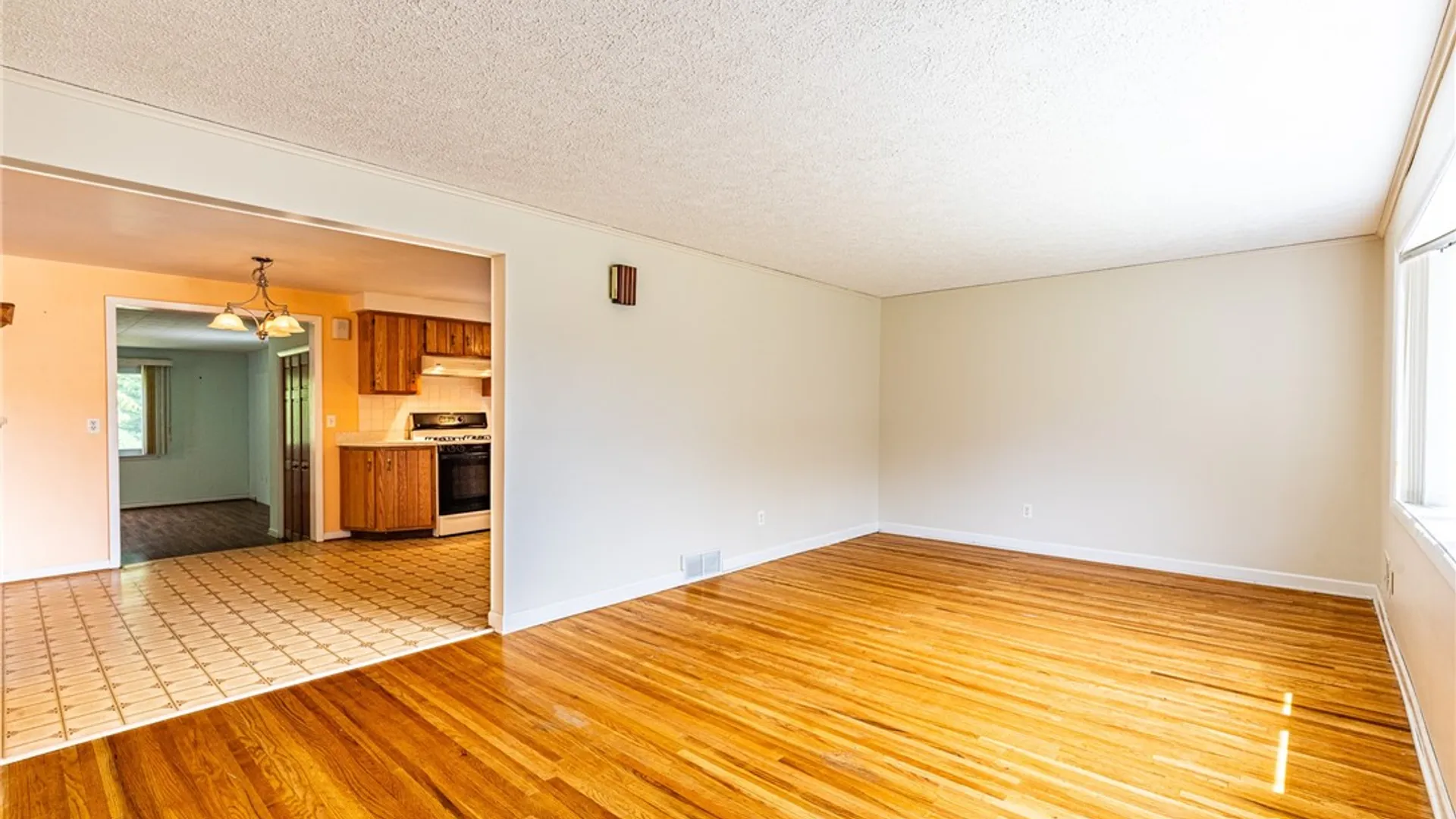 Property at 544 Harvest Drive, Greece, NY 14626 4