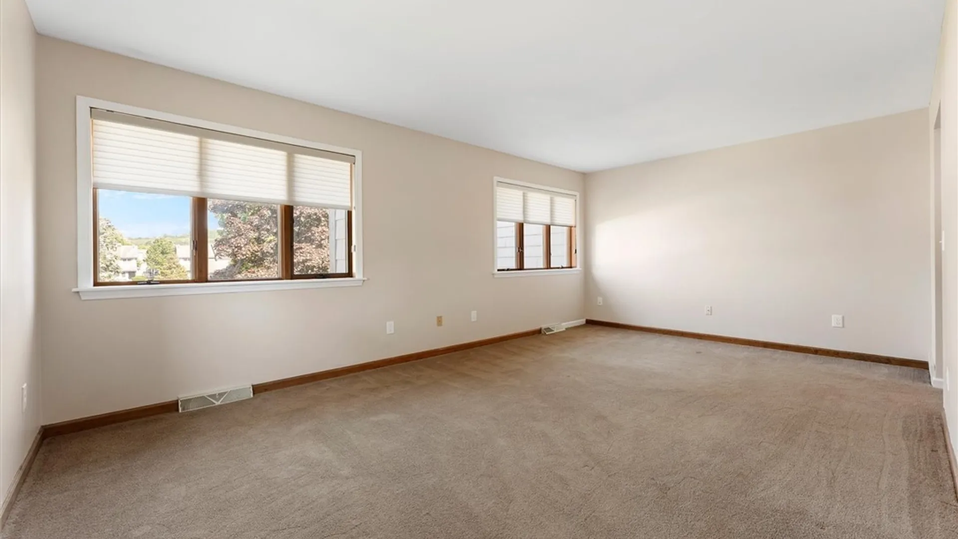 Property at 440 Summerhaven Drive, Manlius, NY 13057 18