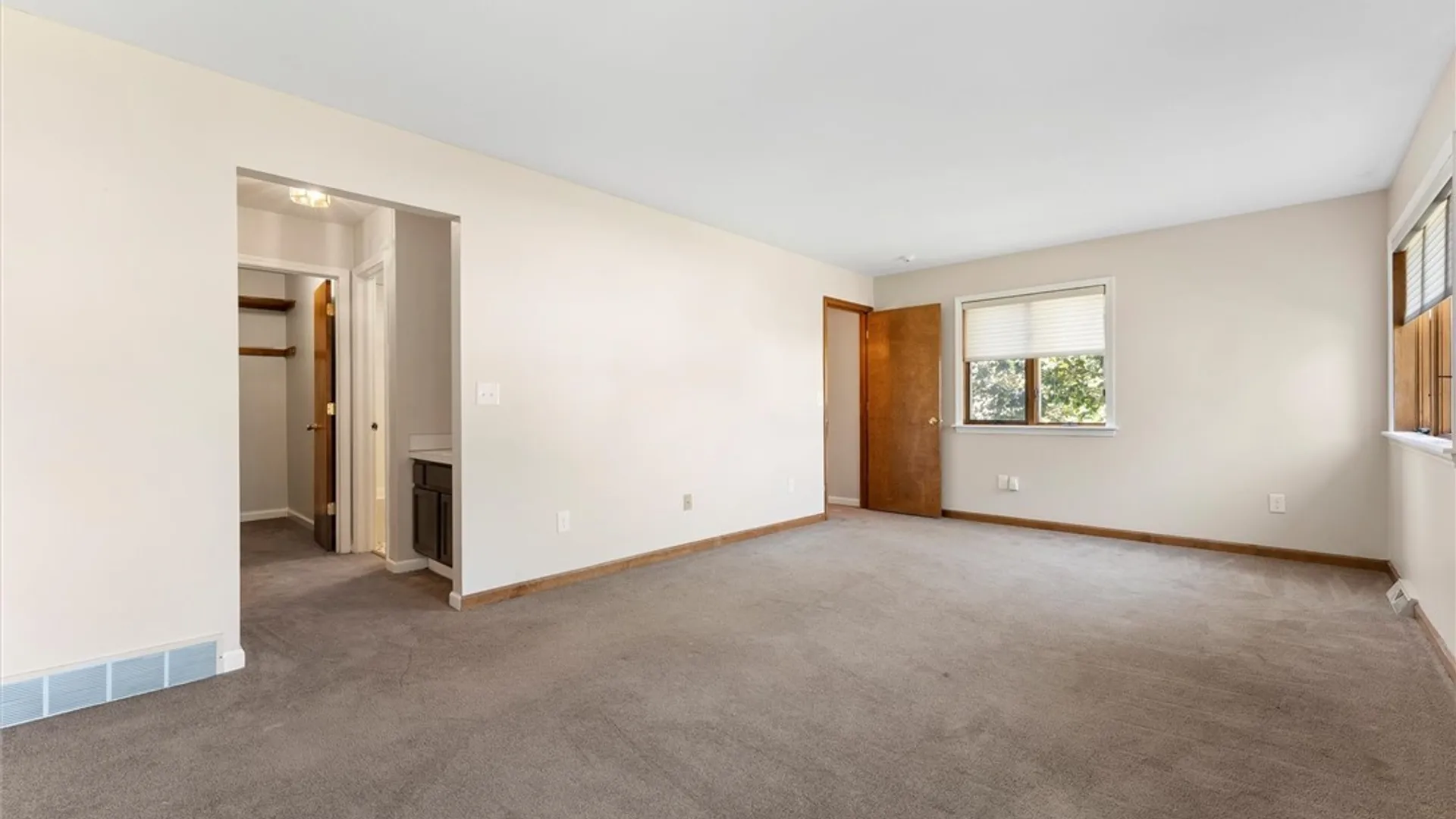 Property at 440 Summerhaven Drive, Manlius, NY 13057 19