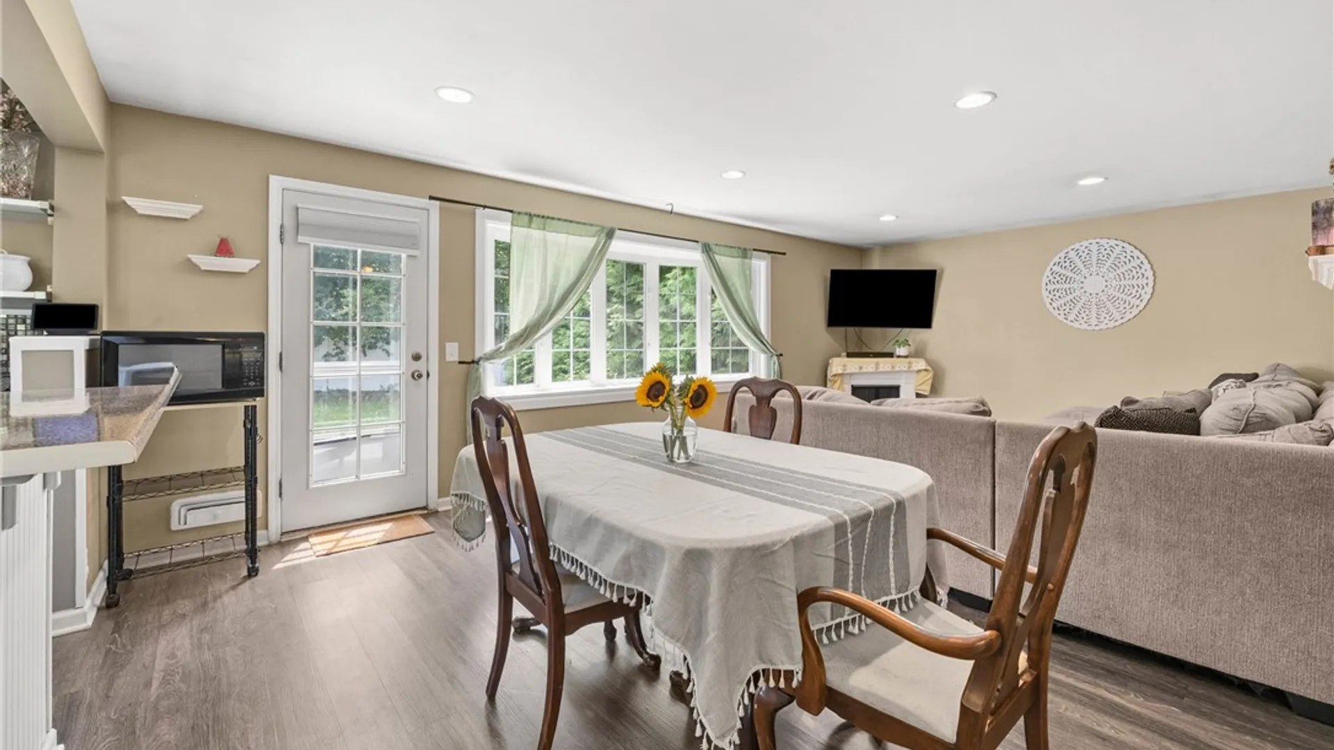 Property at 35 Valley View Drive, Penfield, NY 14526 6