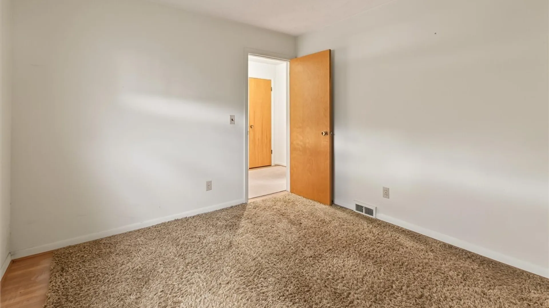 Property at 181 Lida Lane, Greece, NY 14616 18