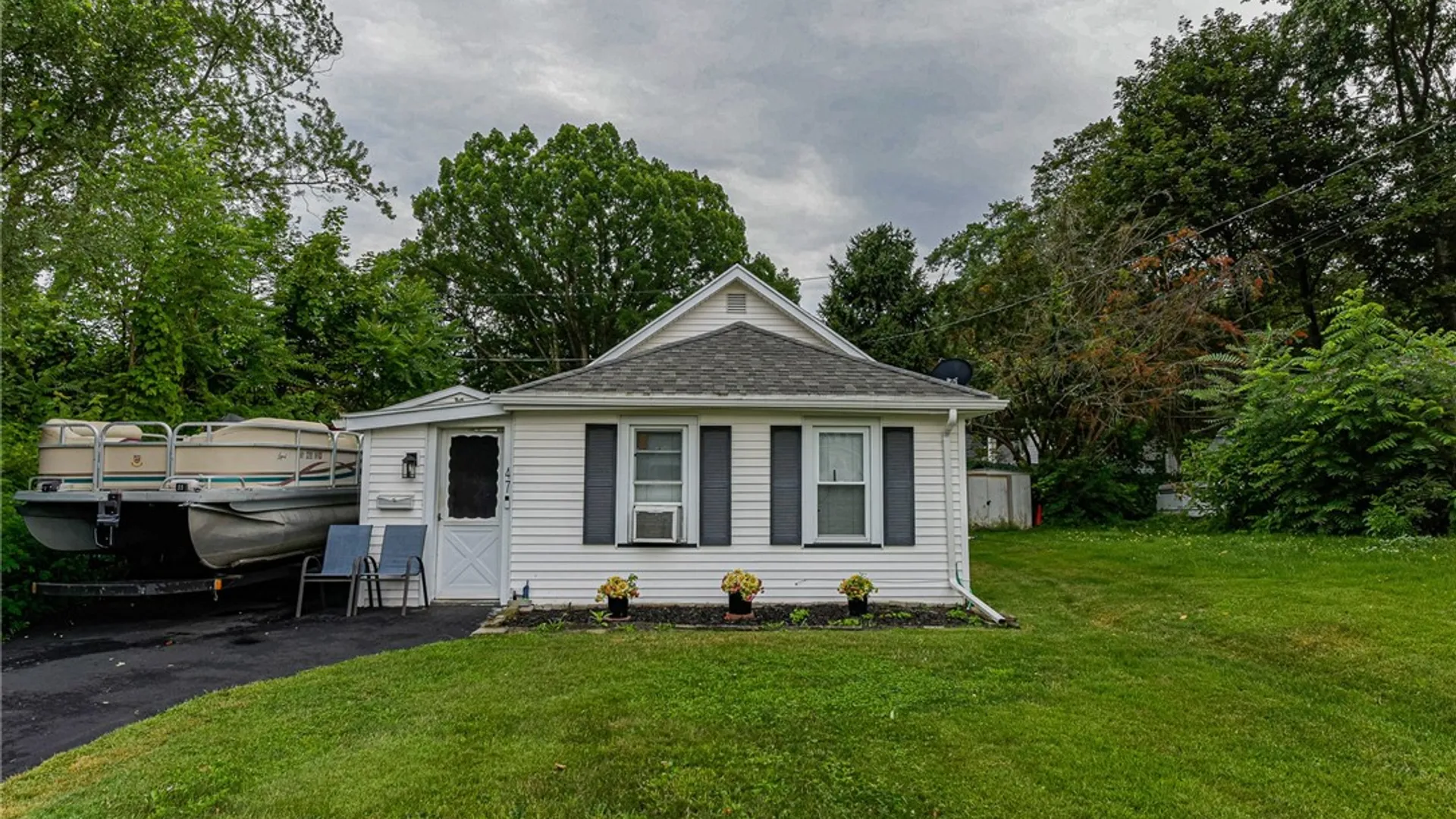 Property at 47 Chippendale Road, Greece, NY 14616 2
