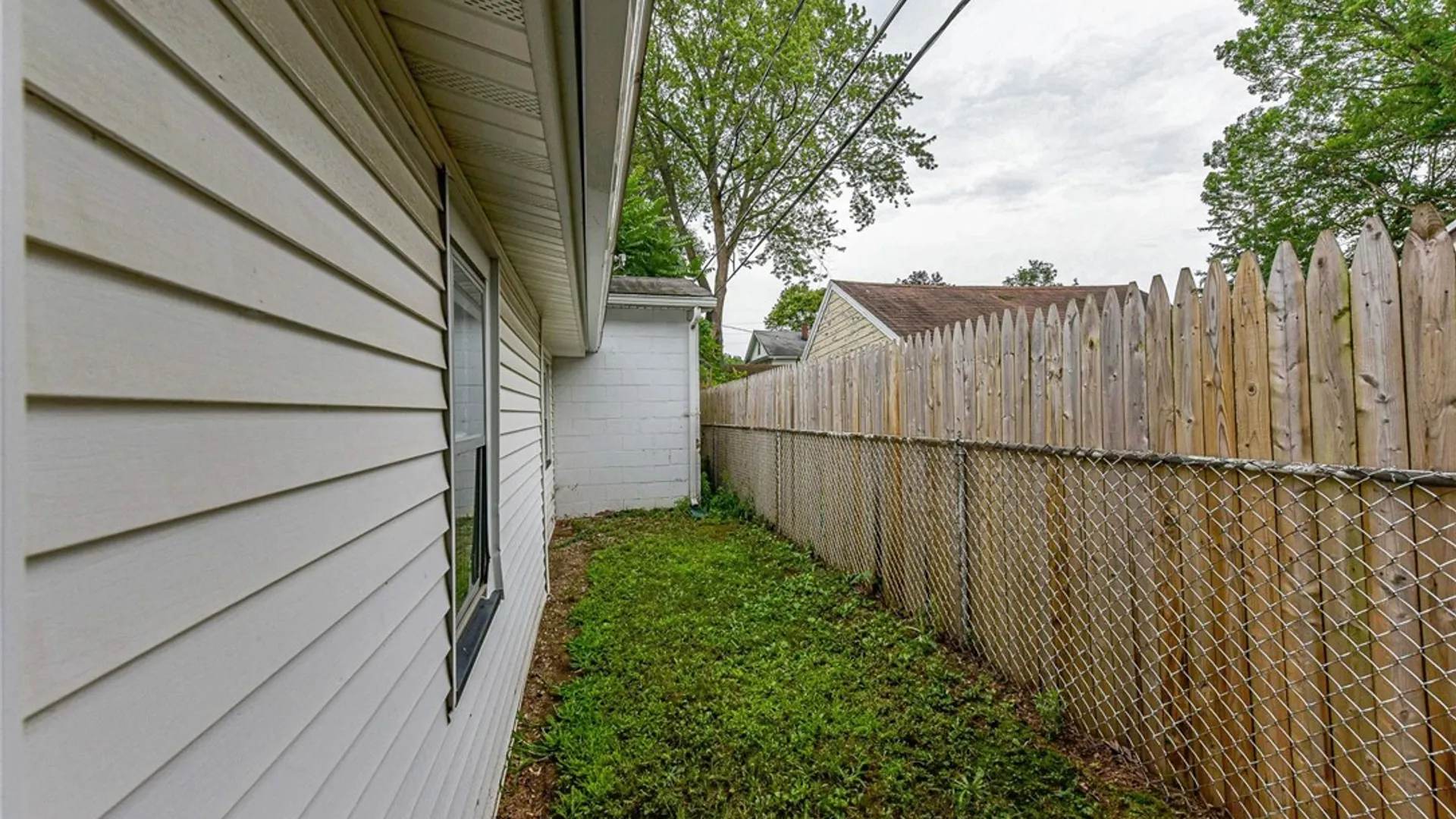 Property at 47 Chippendale Road, Greece, NY 14616 22