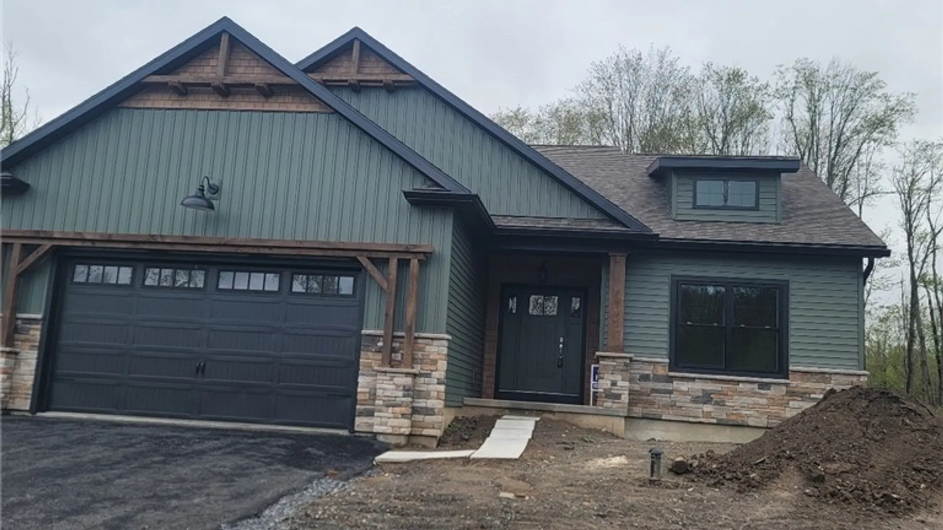 Property at 3c mistral Circle, Clay, NY 13090 34