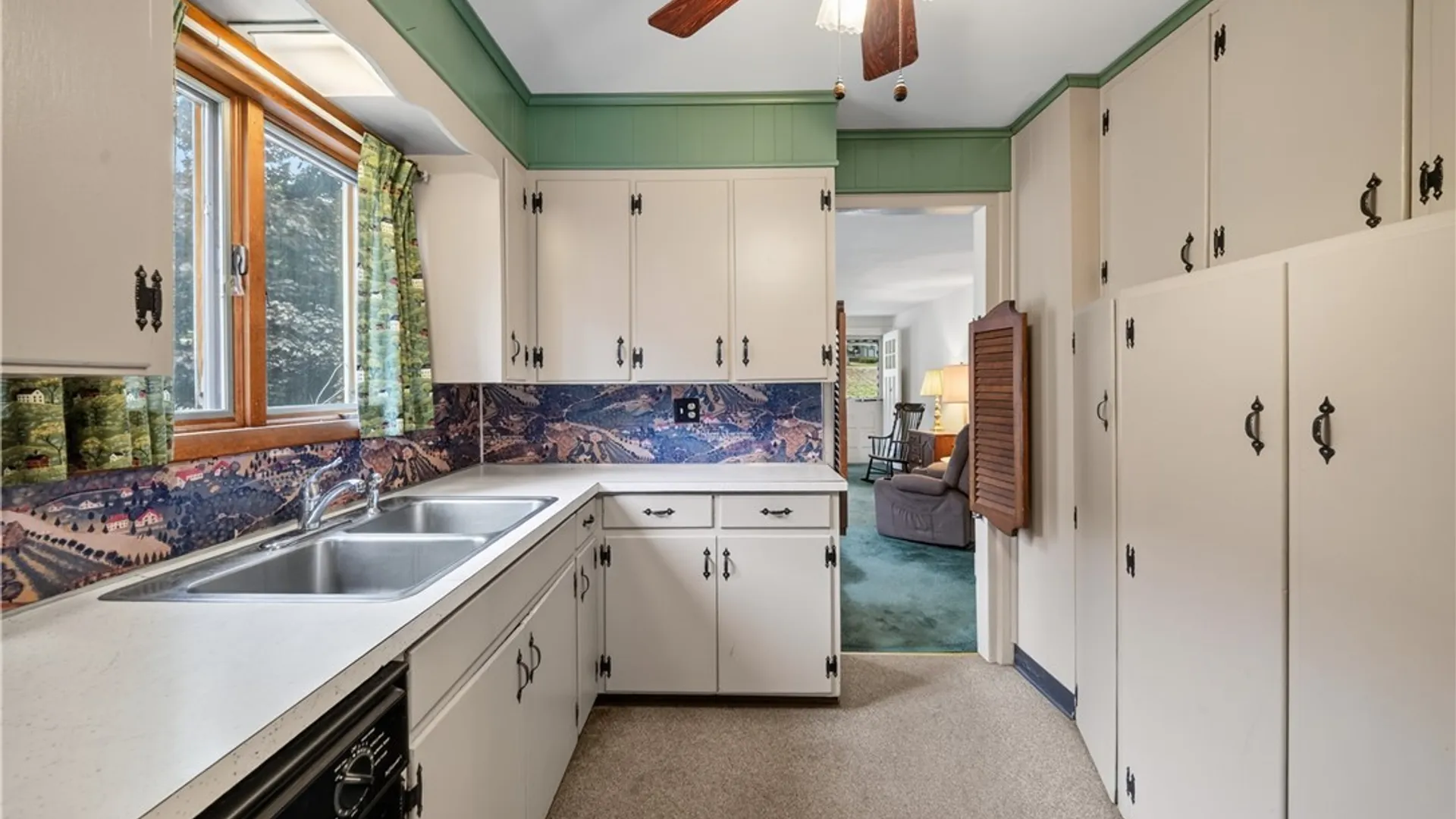 Property at 723 Maple Avenue, Fulton, NY 13069 4