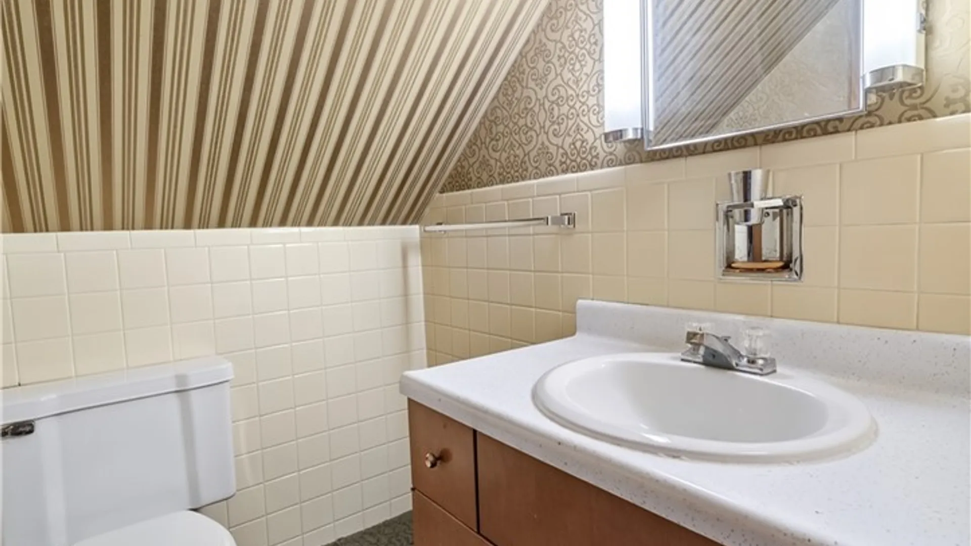 Property at 723 Maple Avenue, Fulton, NY 13069 20