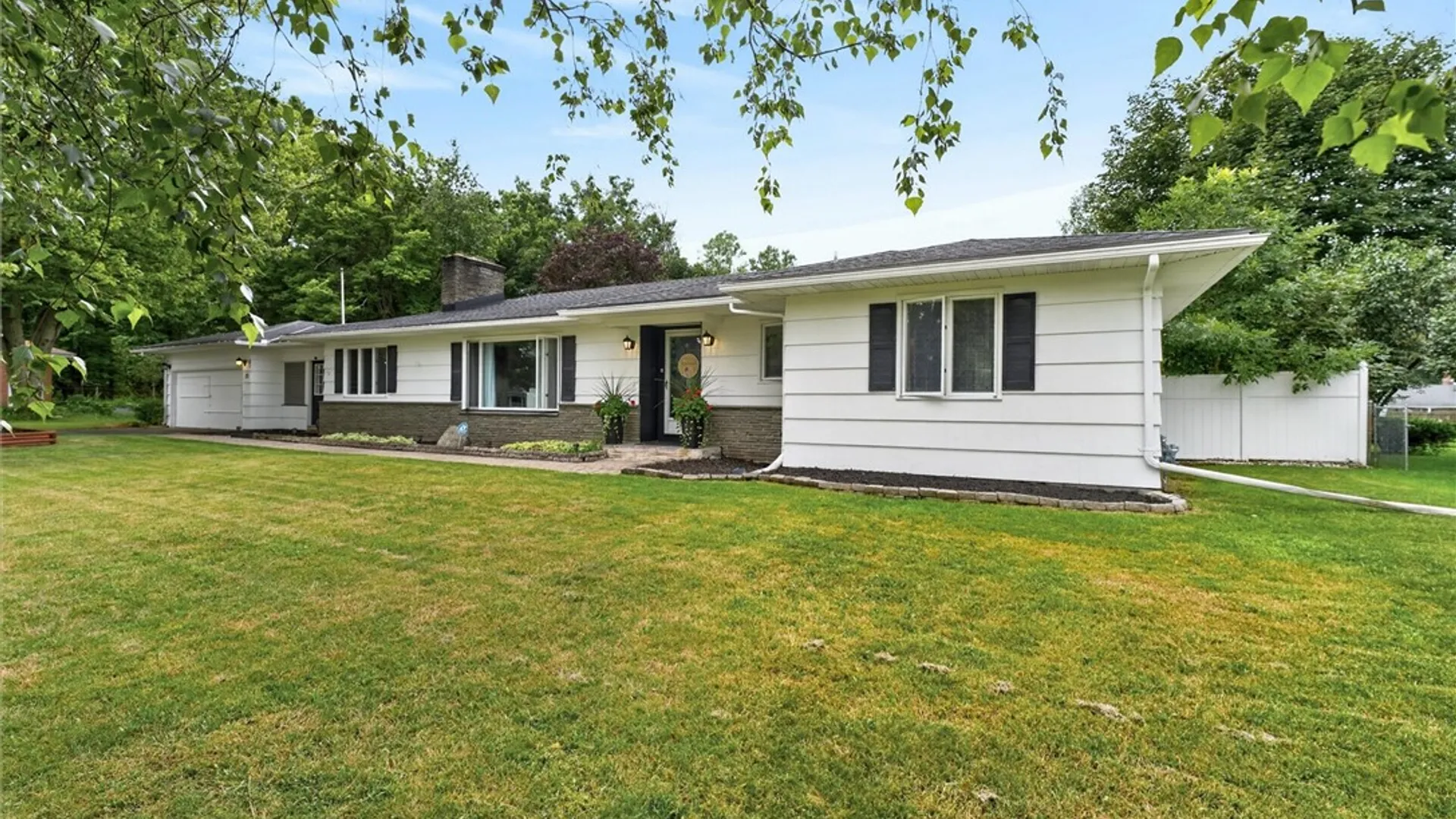 Property at 33 Greenbriar Drive, Gates, NY 14624 2