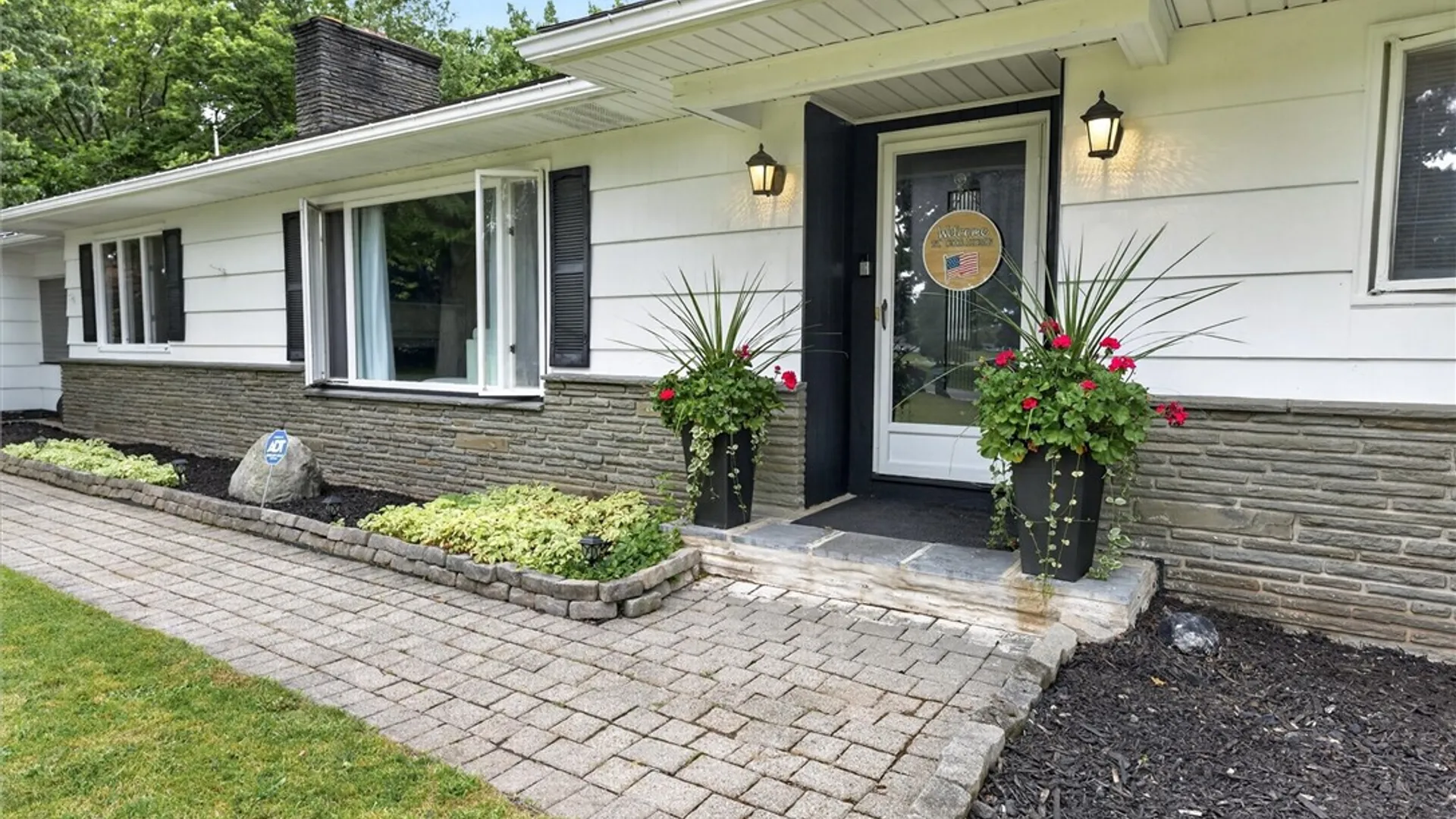 Property at 33 Greenbriar Drive, Gates, NY 14624 3