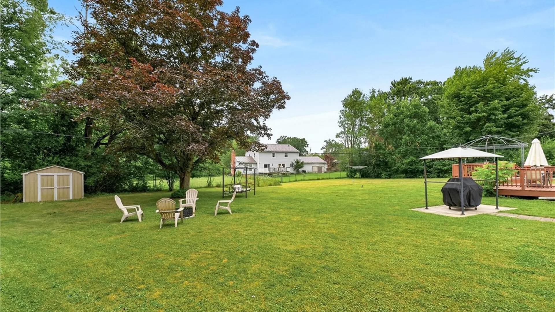 Property at 33 Greenbriar Drive, Gates, NY 14624 5