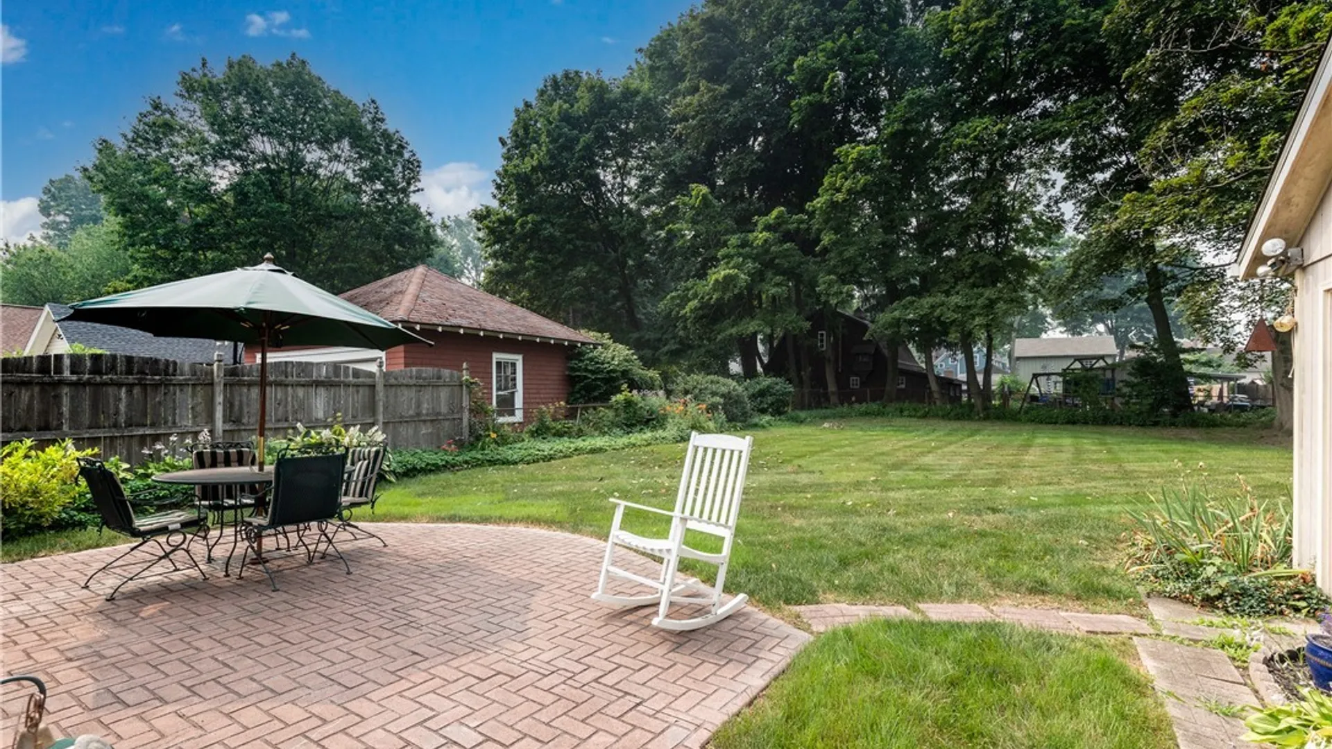 Property at 256 Pleasant Avenue, Hamburg, NY 14075 6