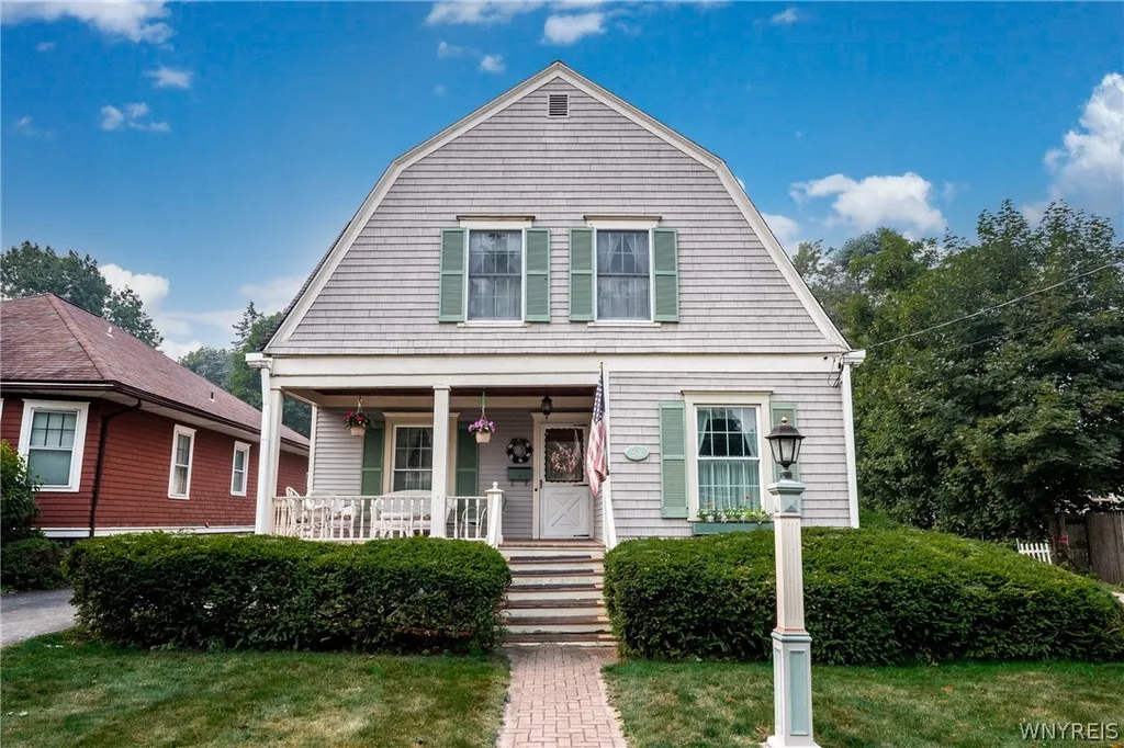 Property at 256 Pleasant Avenue, Hamburg, NY 14075