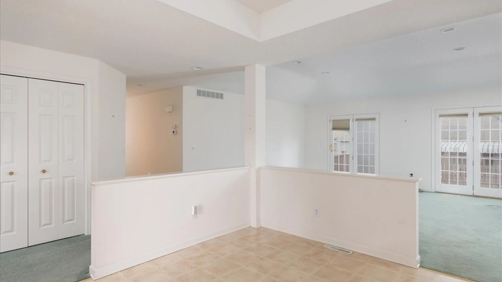 Property at 5543 Hemdale Dr Drive, Clarence, NY 14221 7