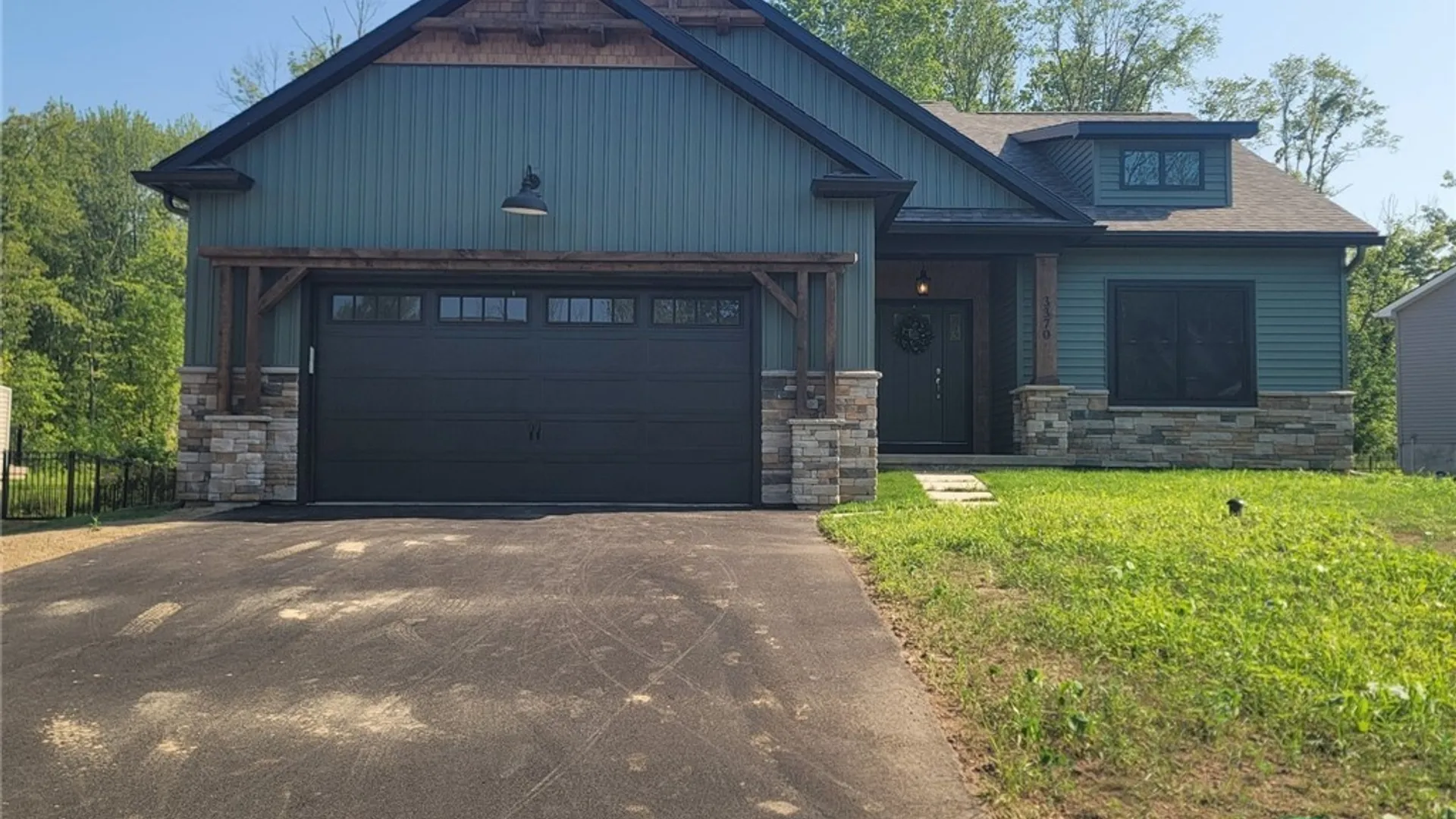 Property at 4C Mistral Circle, Clay, NY 13090 17