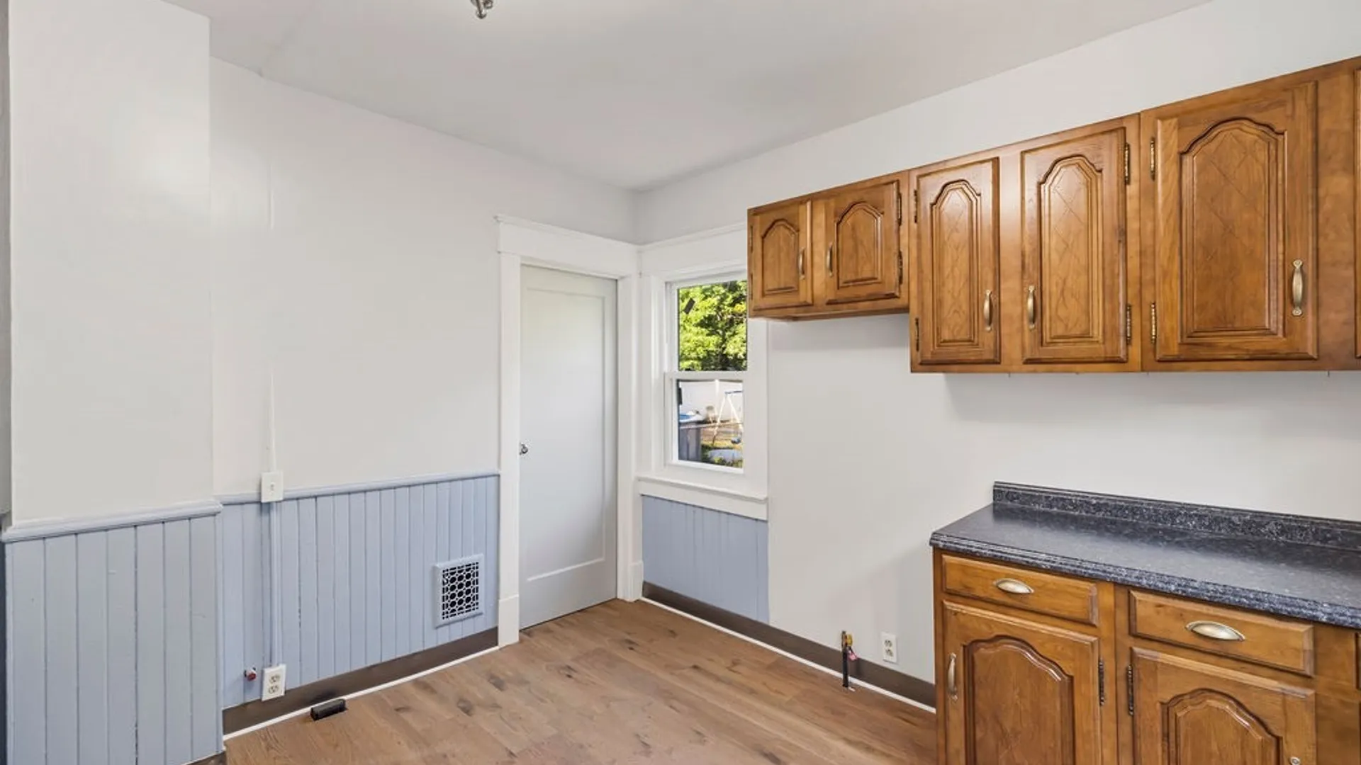 Property at 28 Schuele Avenue, Buffalo, NY 14215 19