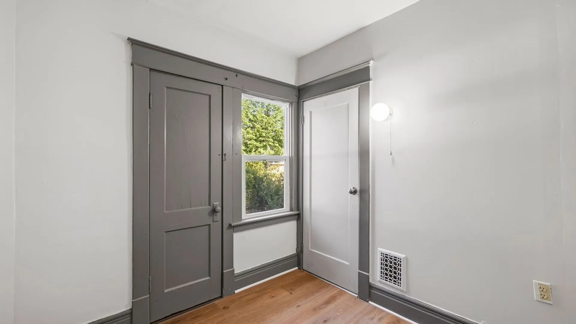 Property at 28 Schuele Avenue, Buffalo, NY 14215 13