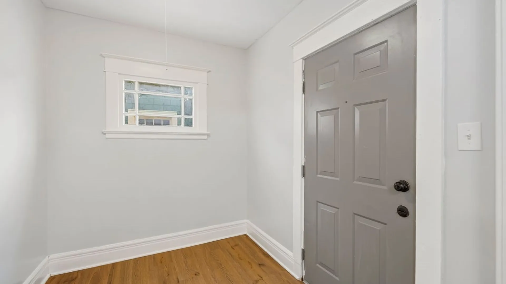 Property at 28 Schuele Avenue, Buffalo, NY 14215 15